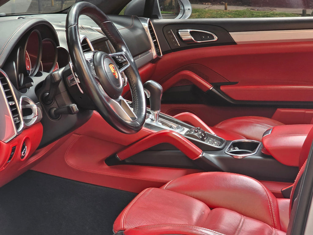 Porsche Cayenne GTS 2016