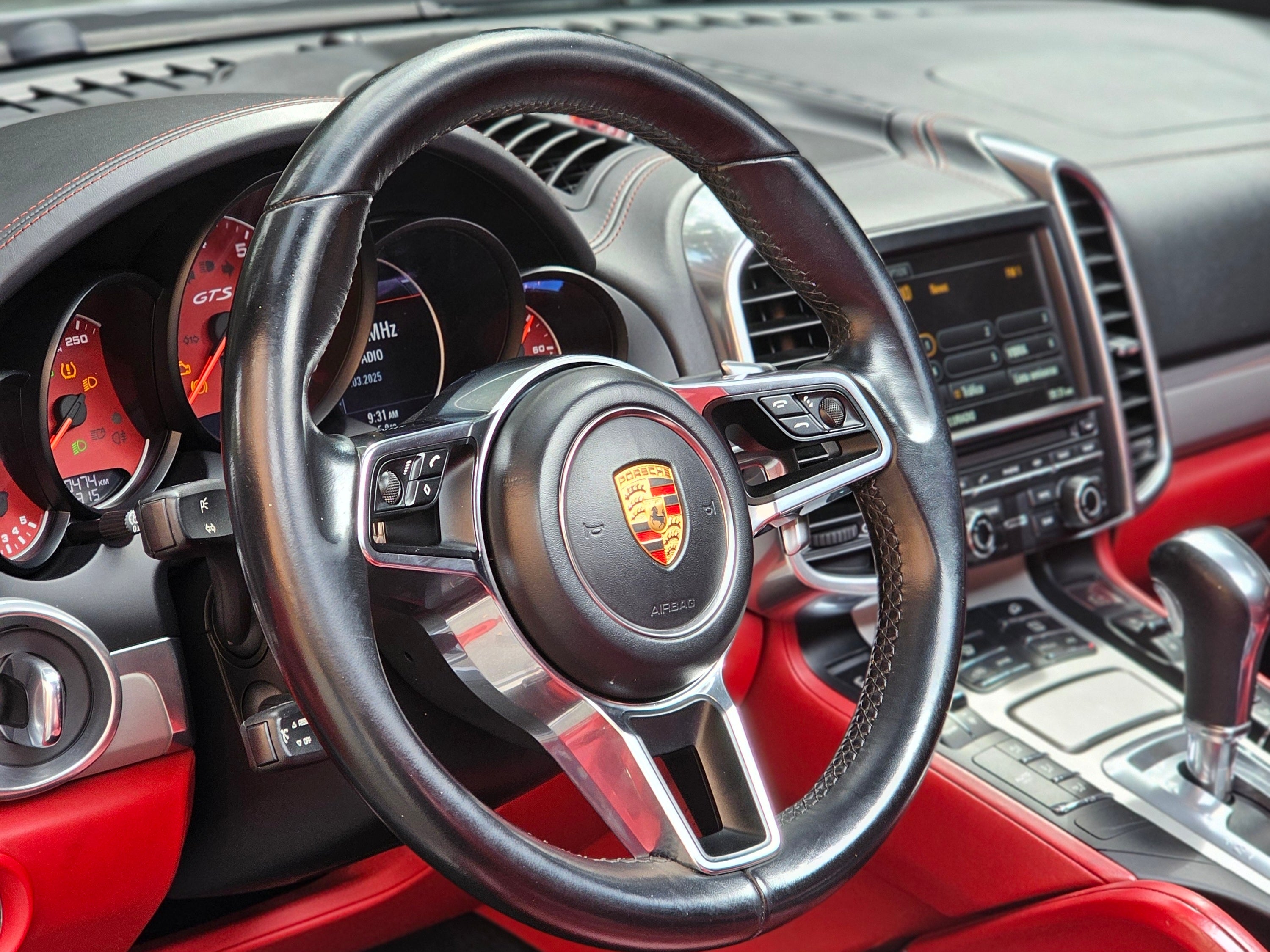 Porsche Cayenne GTS 2016