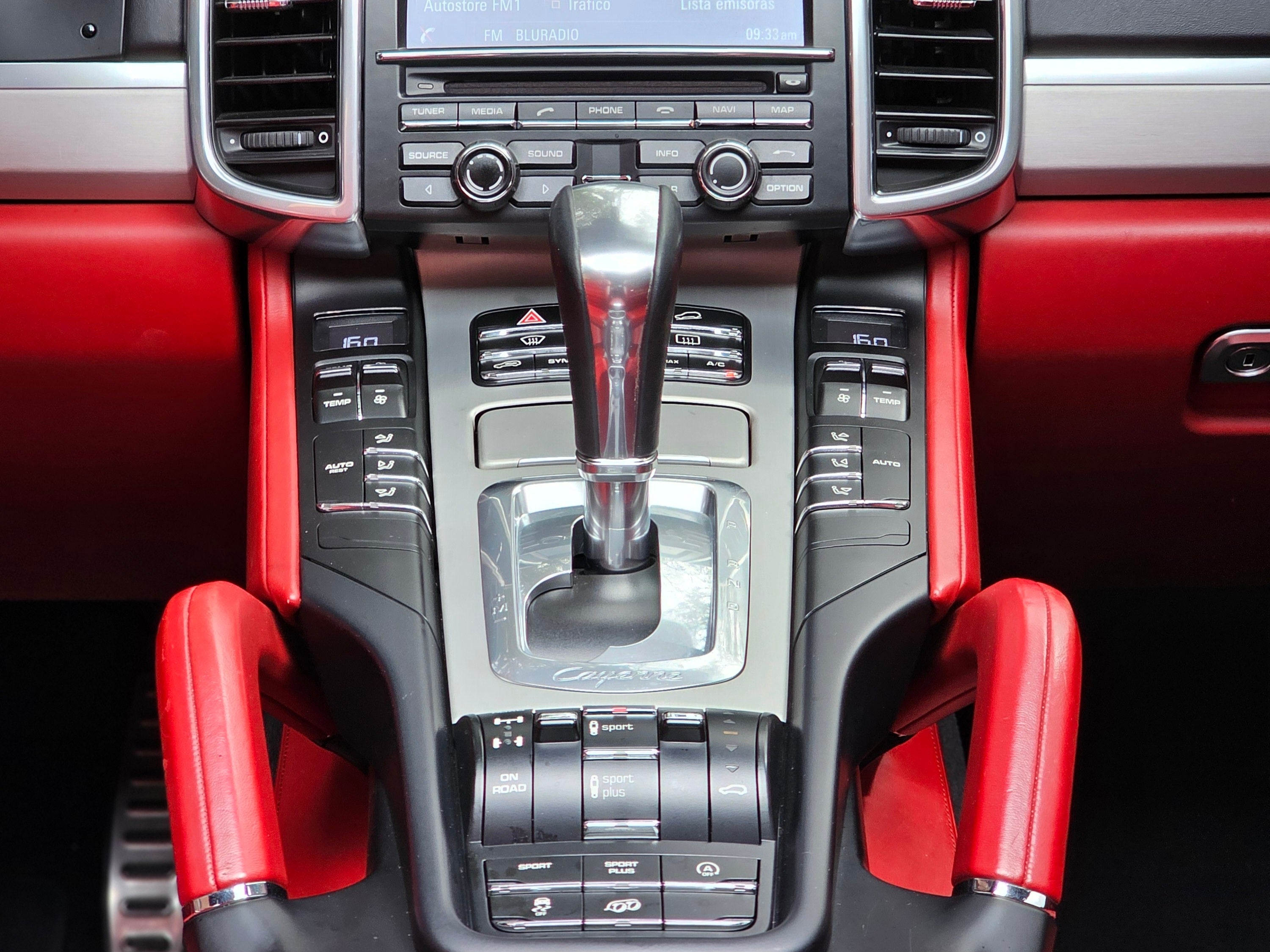 Porsche Cayenne GTS 2016