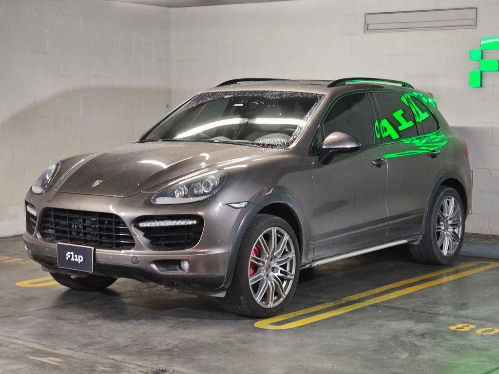 Porsche Cayenne Turbo S 2014