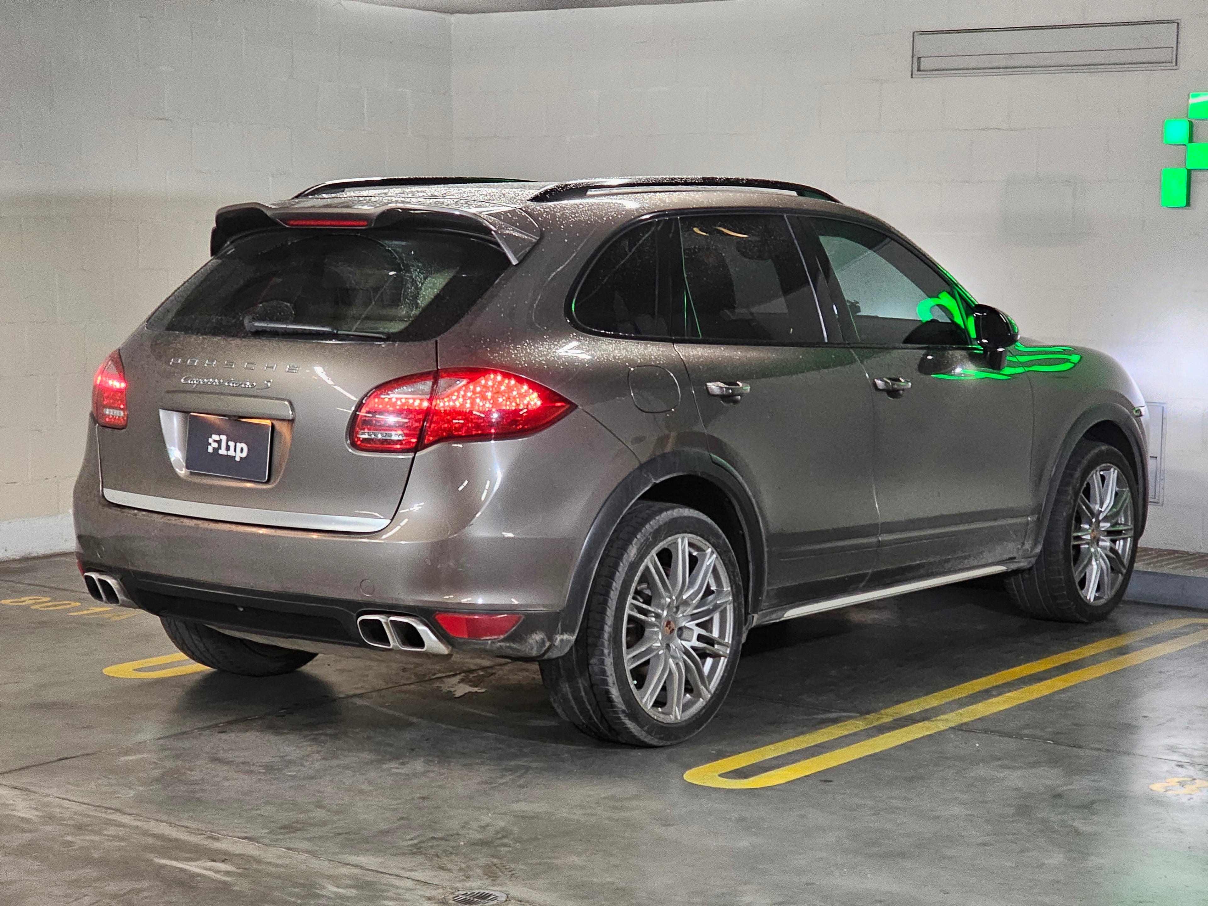 Porsche Cayenne Turbo S 2014