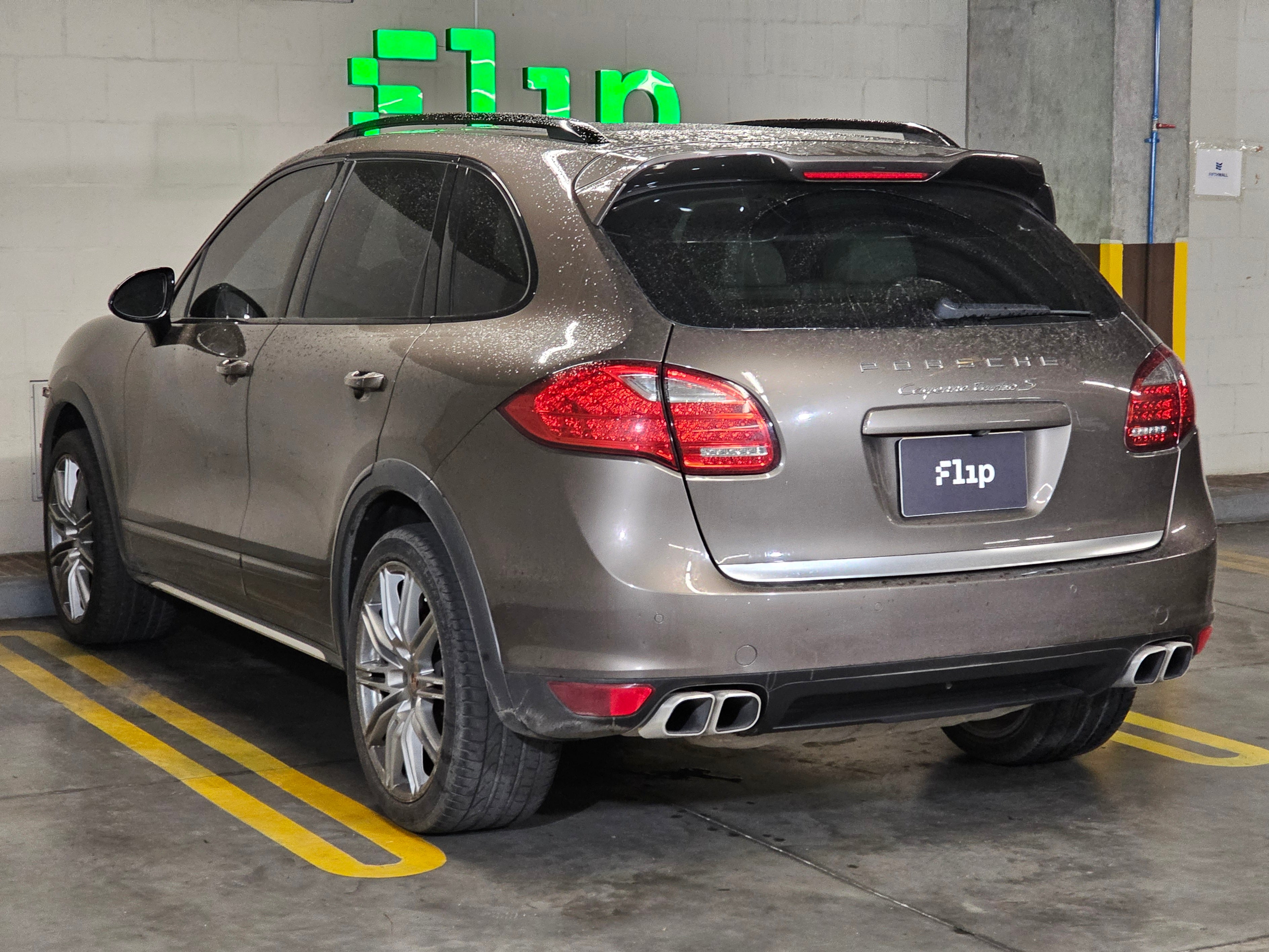 Porsche Cayenne Turbo S 2014