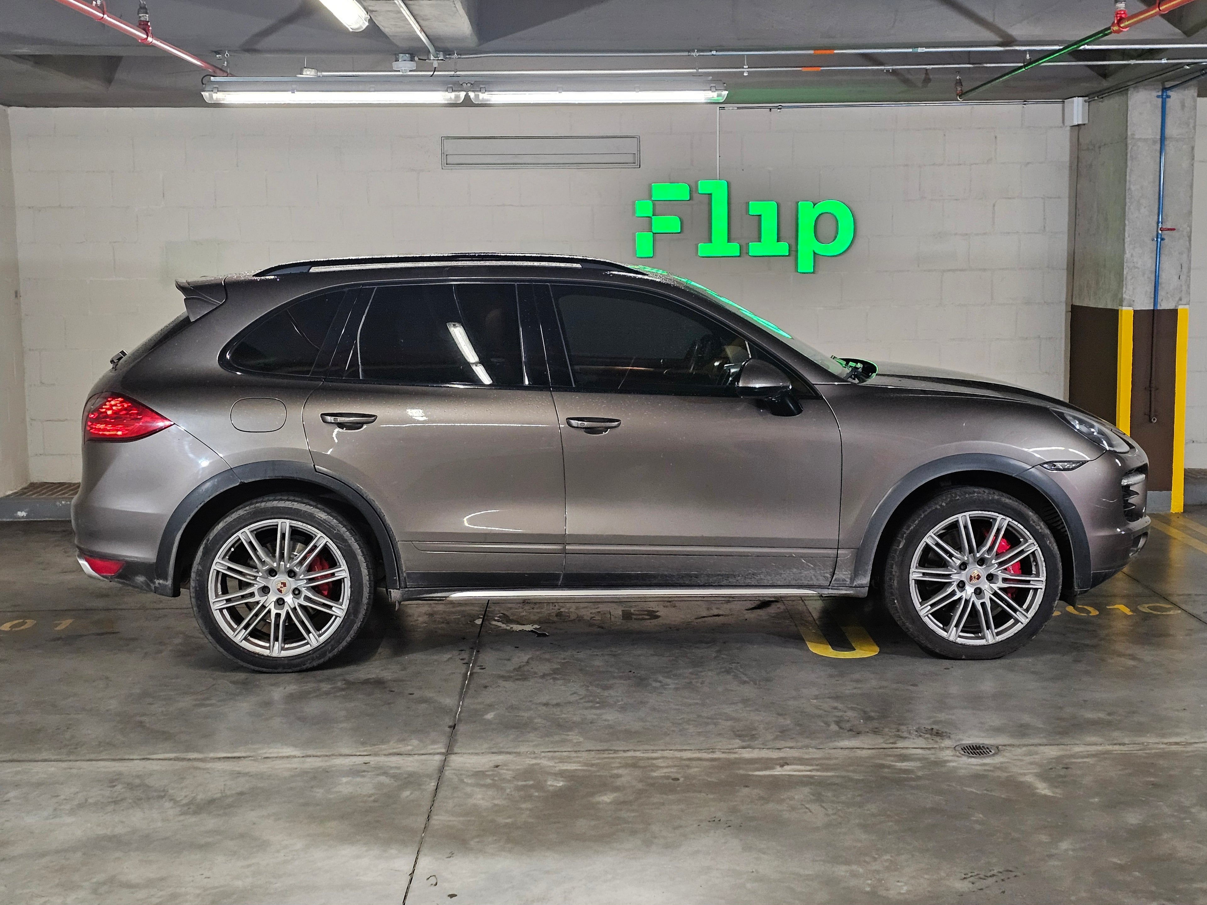 Porsche Cayenne Turbo S 2014