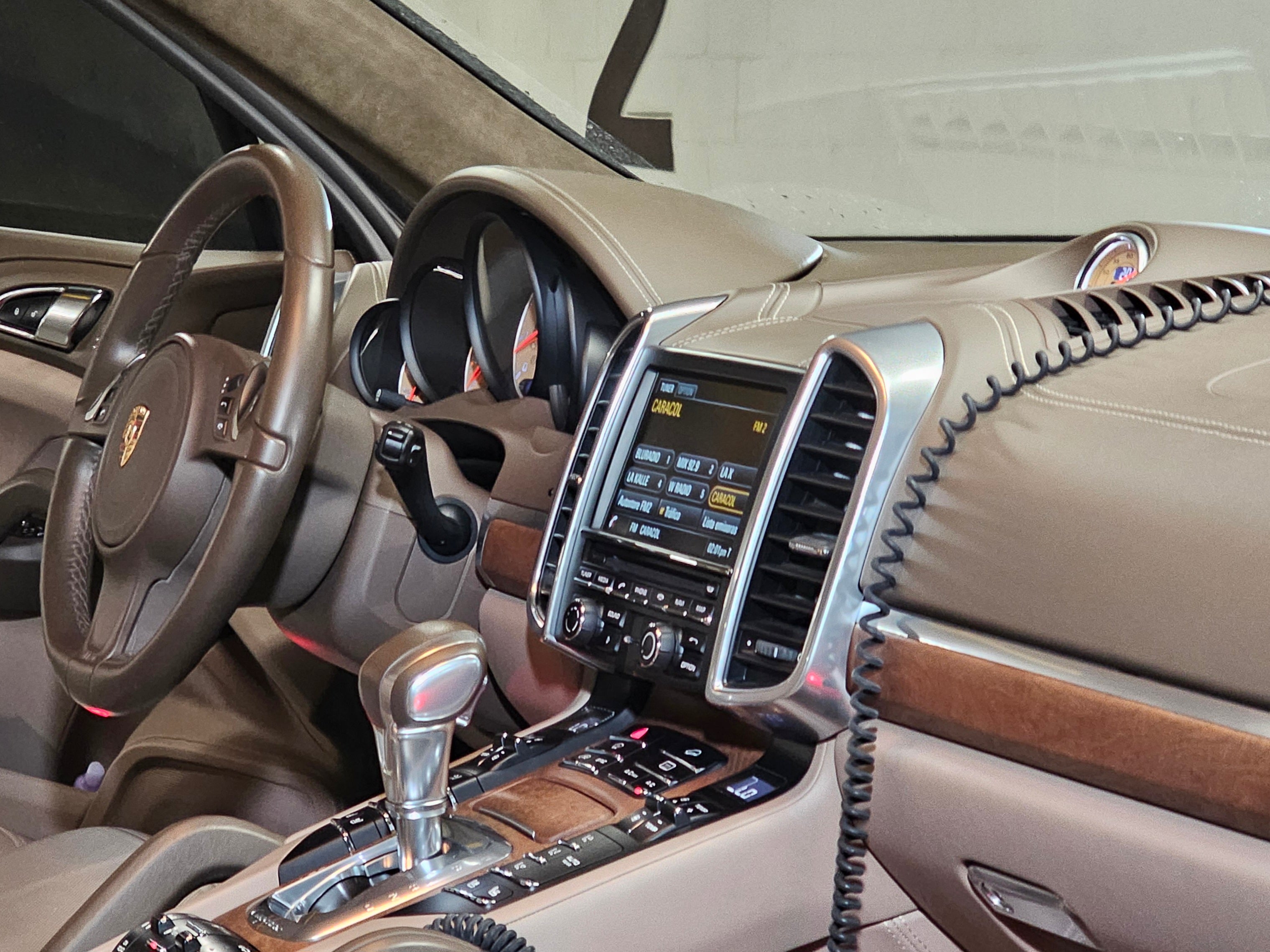 Porsche Cayenne Turbo S 2014