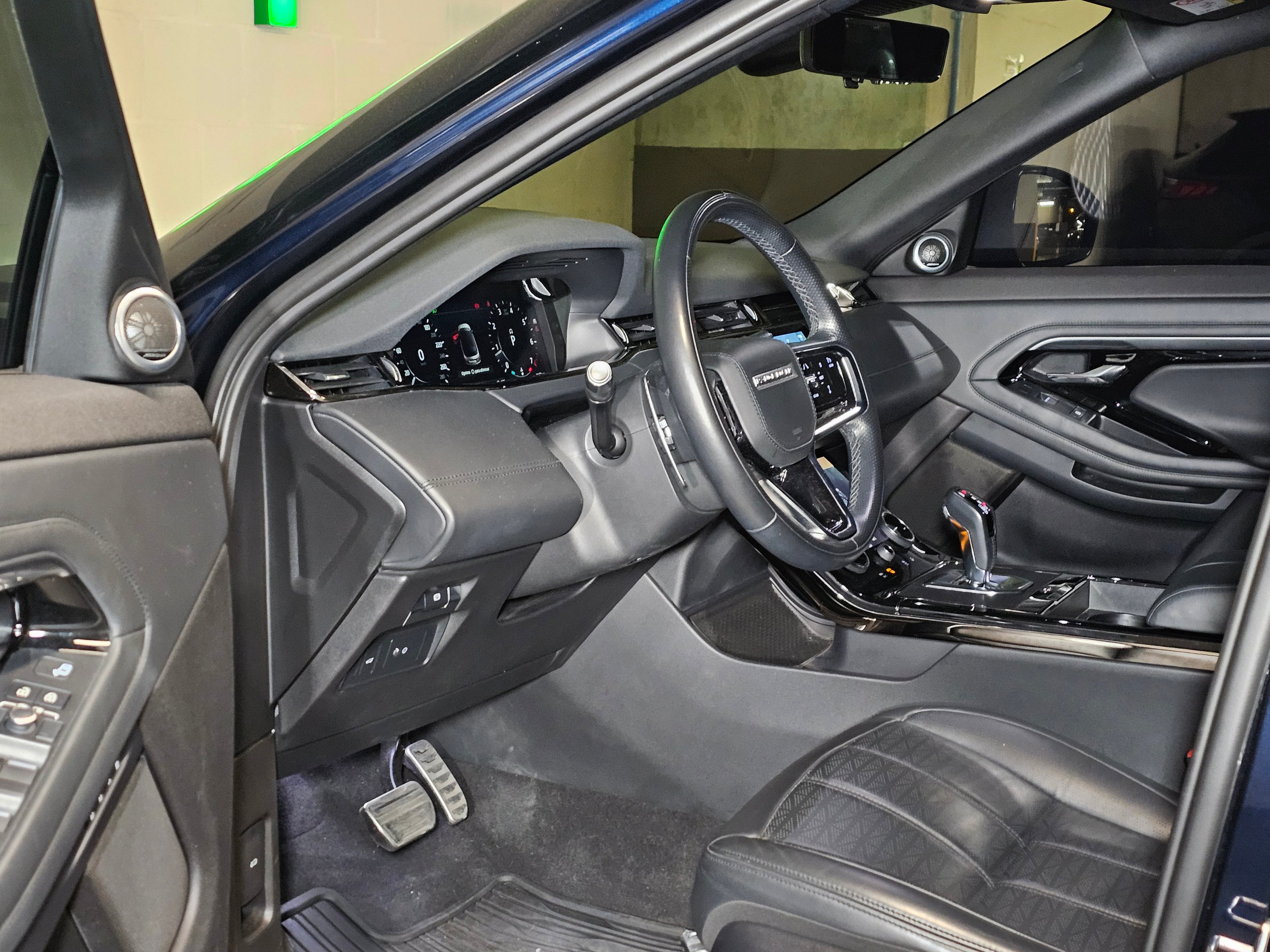 Range Rover Evoque 2021 P300 Híbrido 2.0 Hse 2021