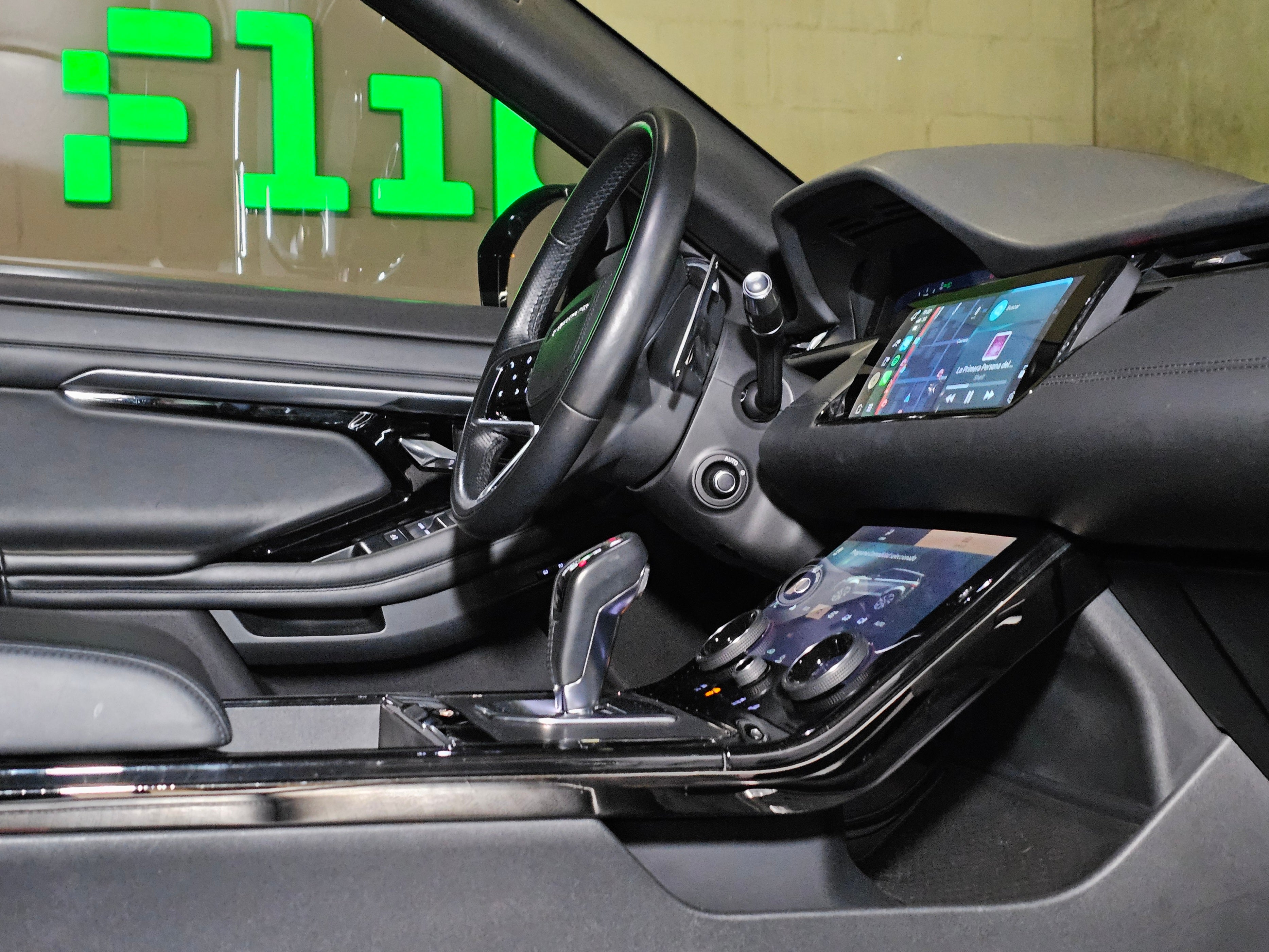 Range Rover Evoque 2021 P300 Híbrido 2.0 Hse 2021