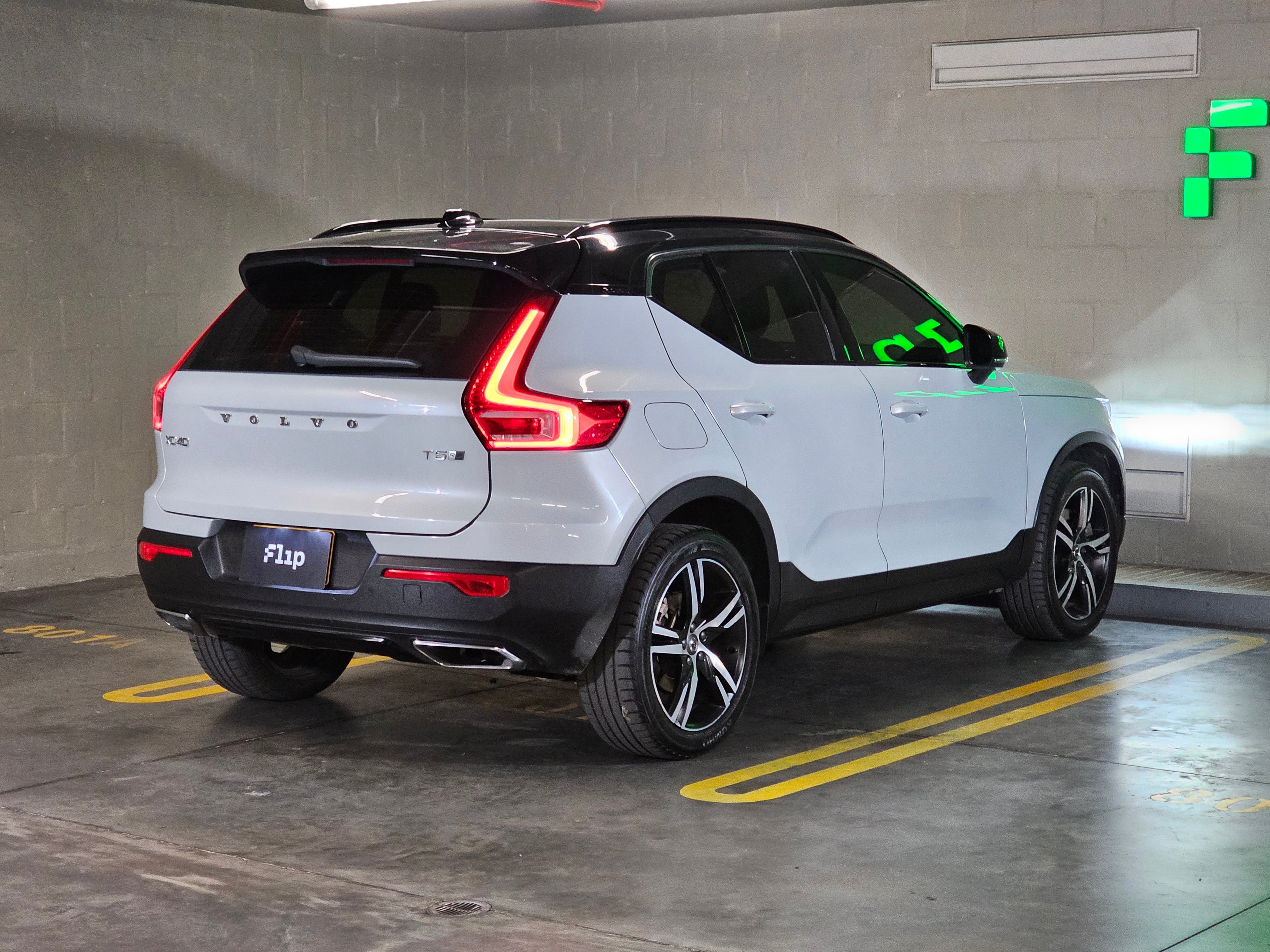 Volvo XC40 2.0 Hibrid 2020