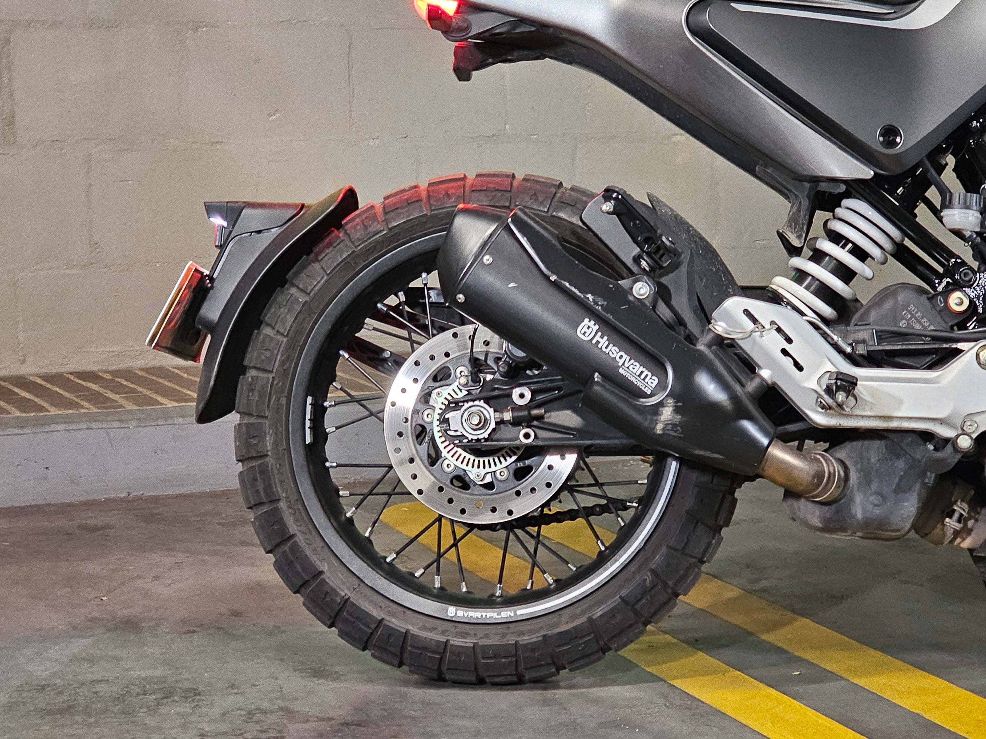 Husqvarna Svartpilen 401 2023