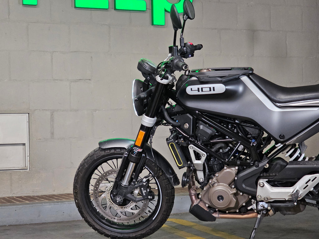 Husqvarna Svartpilen 401 2023