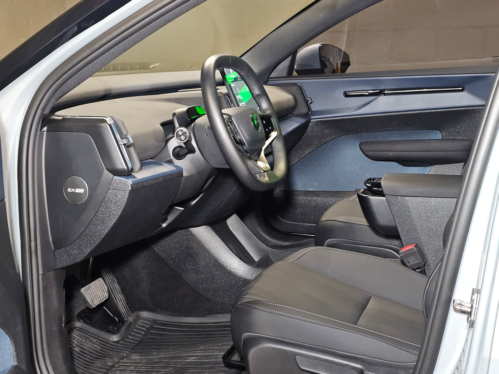 Volvo EX30 Core Extended Range