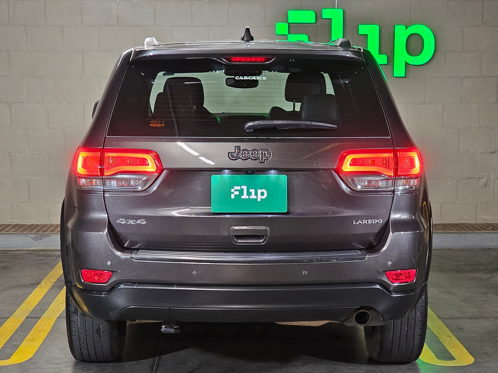 Jeep GRAND Cherokee Laredo 2019