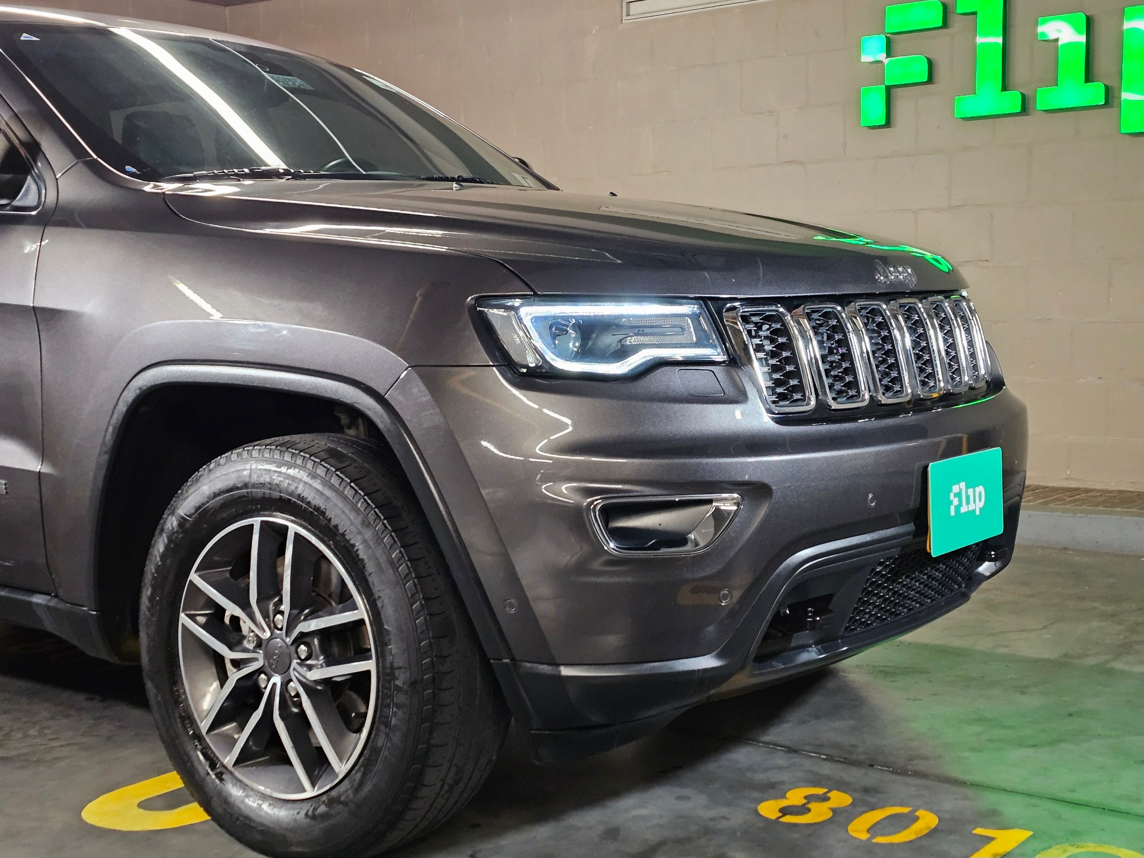 Jeep GRAND Cherokee Laredo 2019