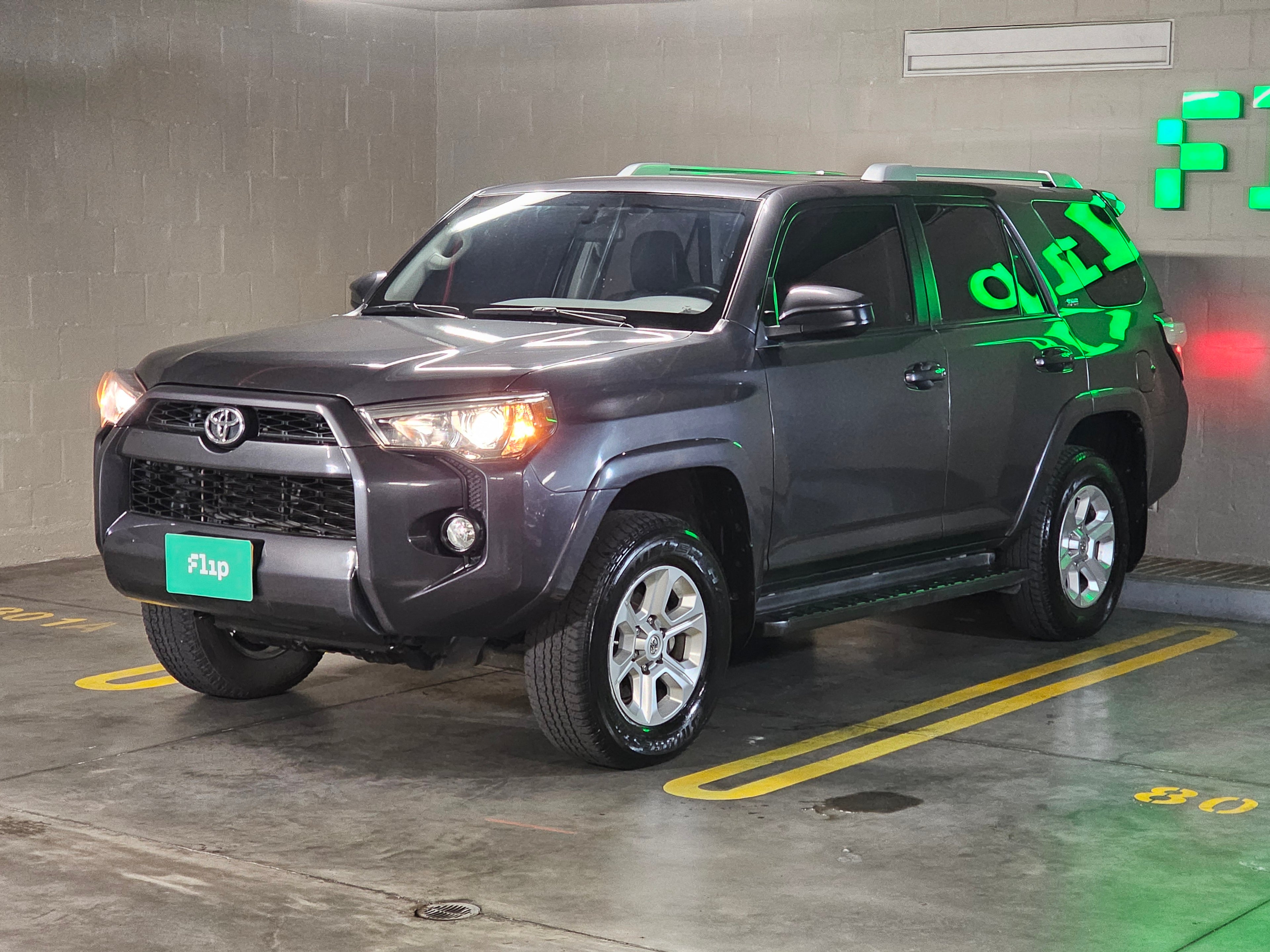 TOYOTA 4RUNNER SR5 2018