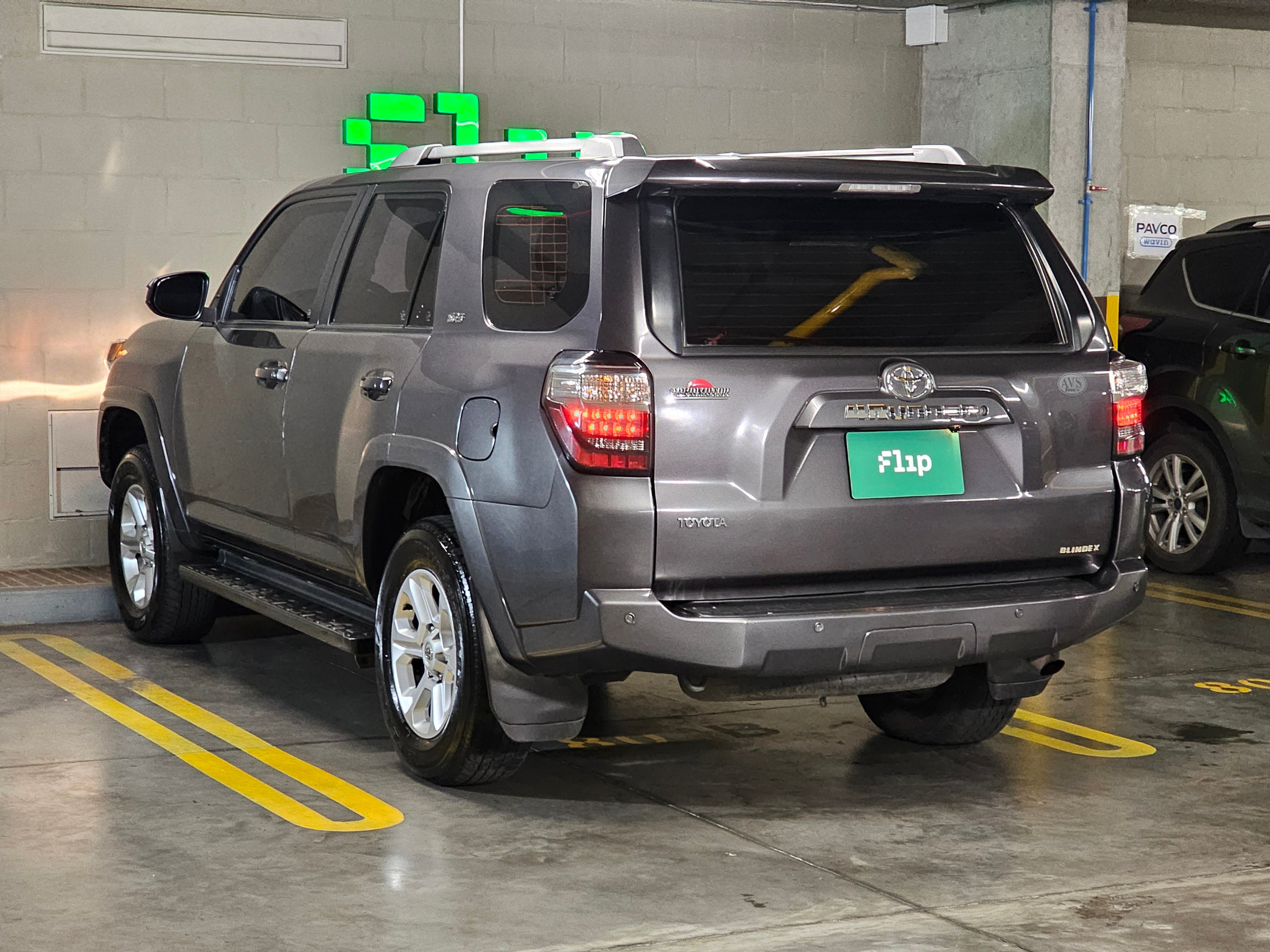 TOYOTA 4RUNNER SR5 2018
