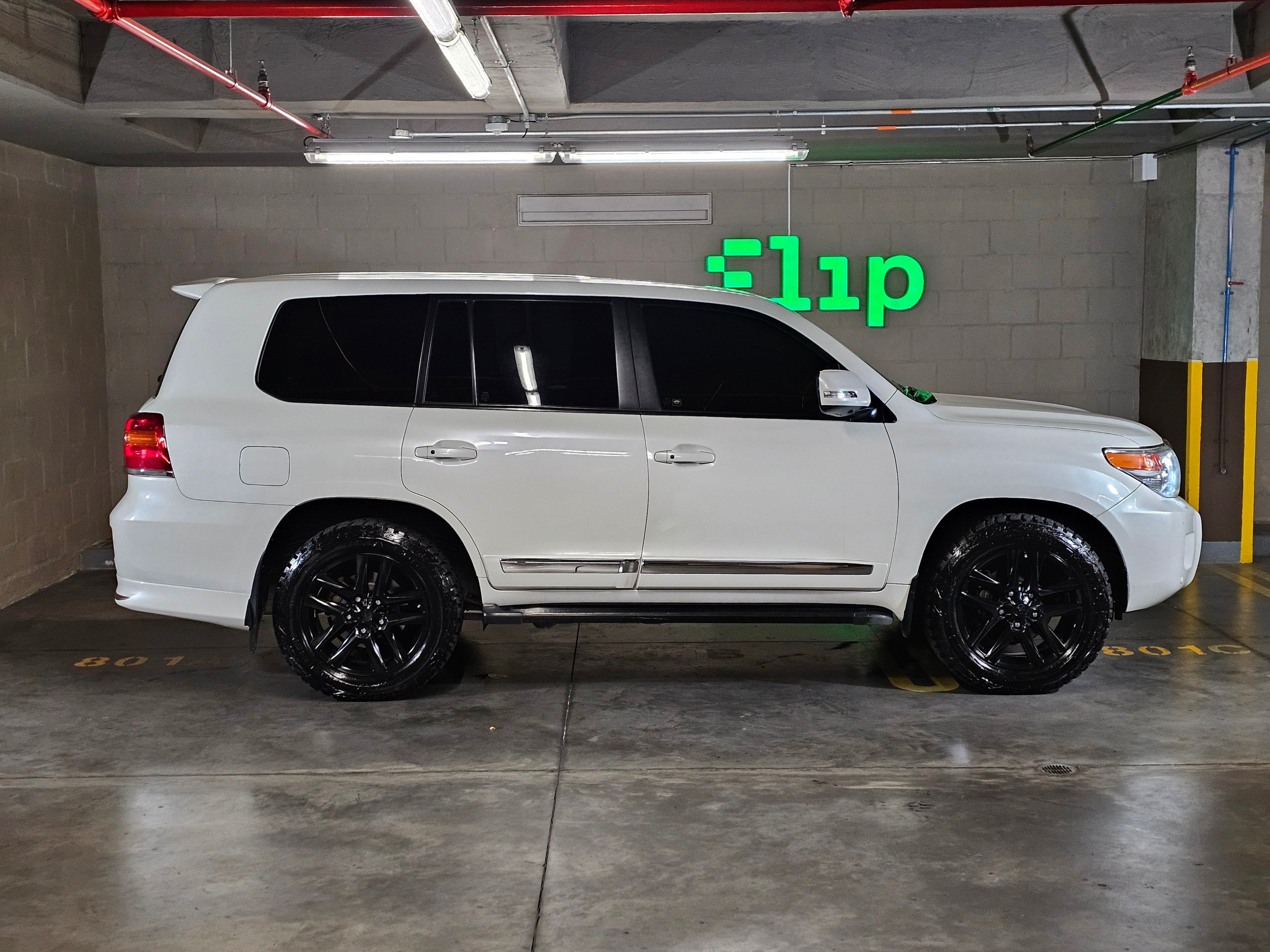 Toyota Land Cruiser 4.5 Imperial Lc200 2013