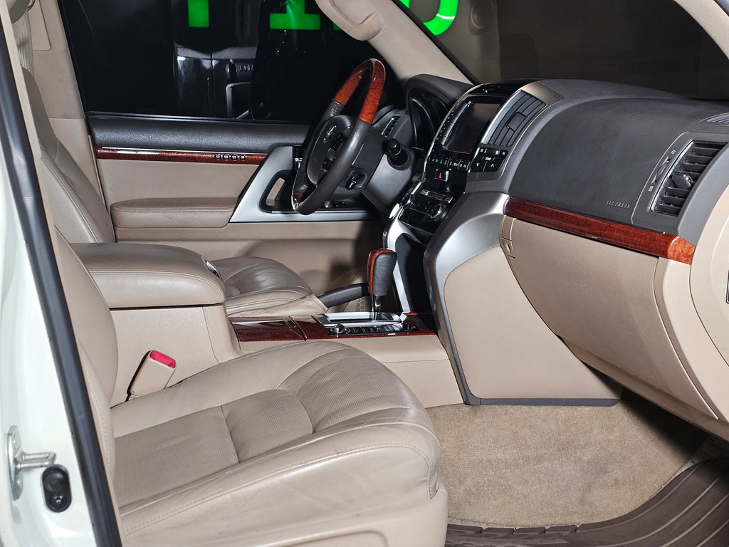 Toyota Land Cruiser 4.5 Imperial Lc200 2013