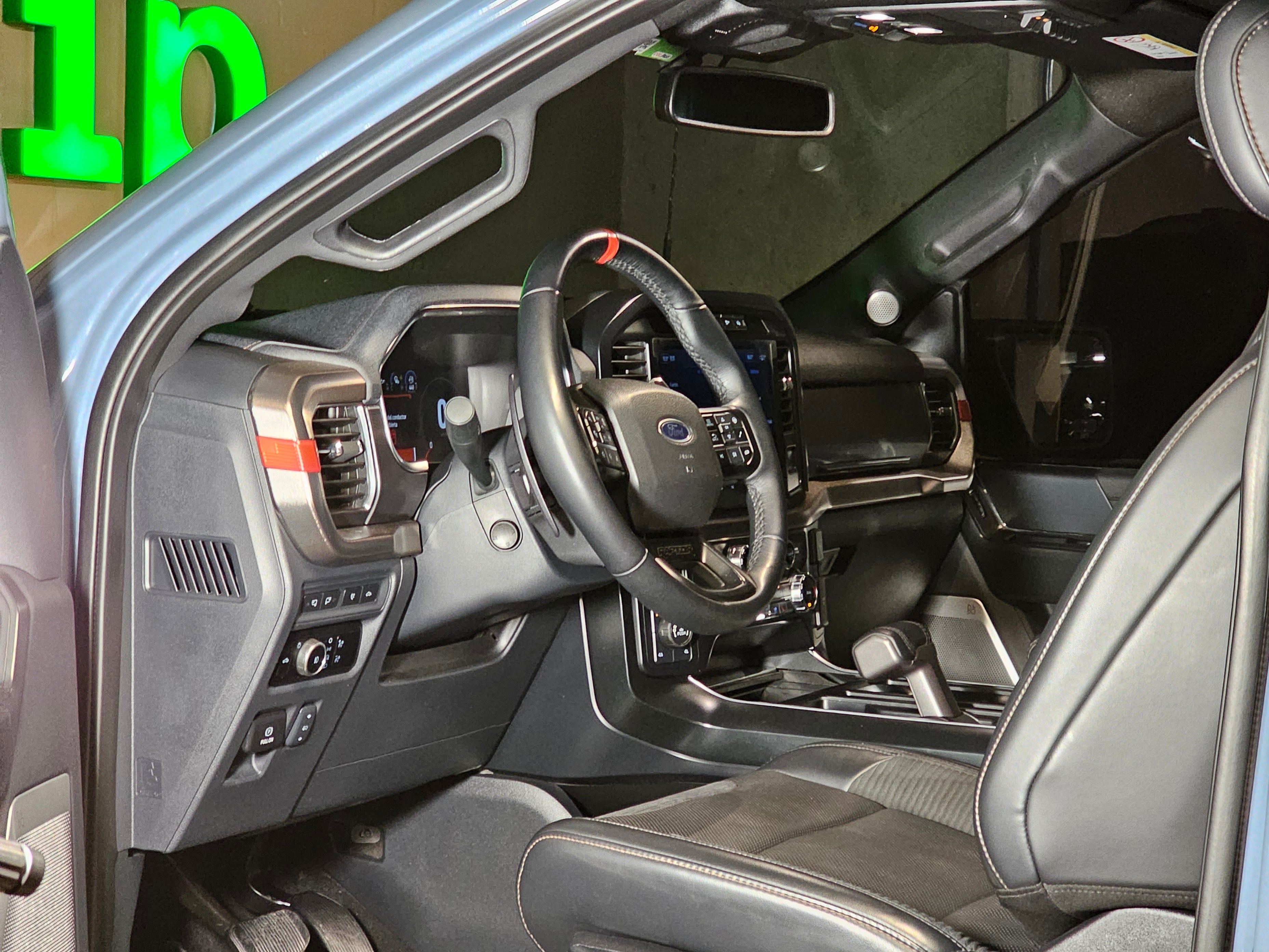 Ford F-150 Raptor 2023
