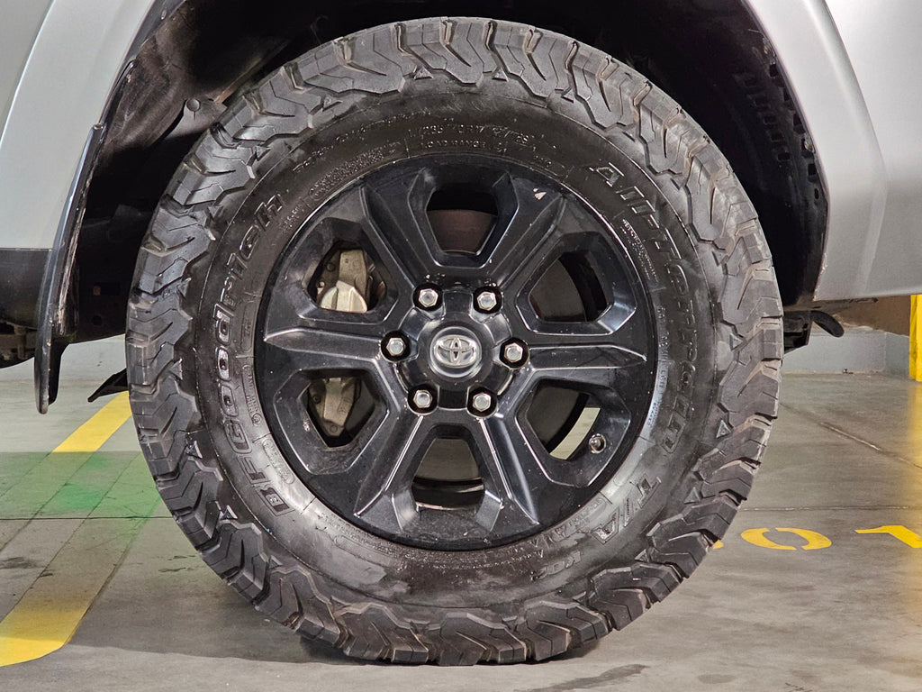 TOYOTA 4RUNNER SR5 2018