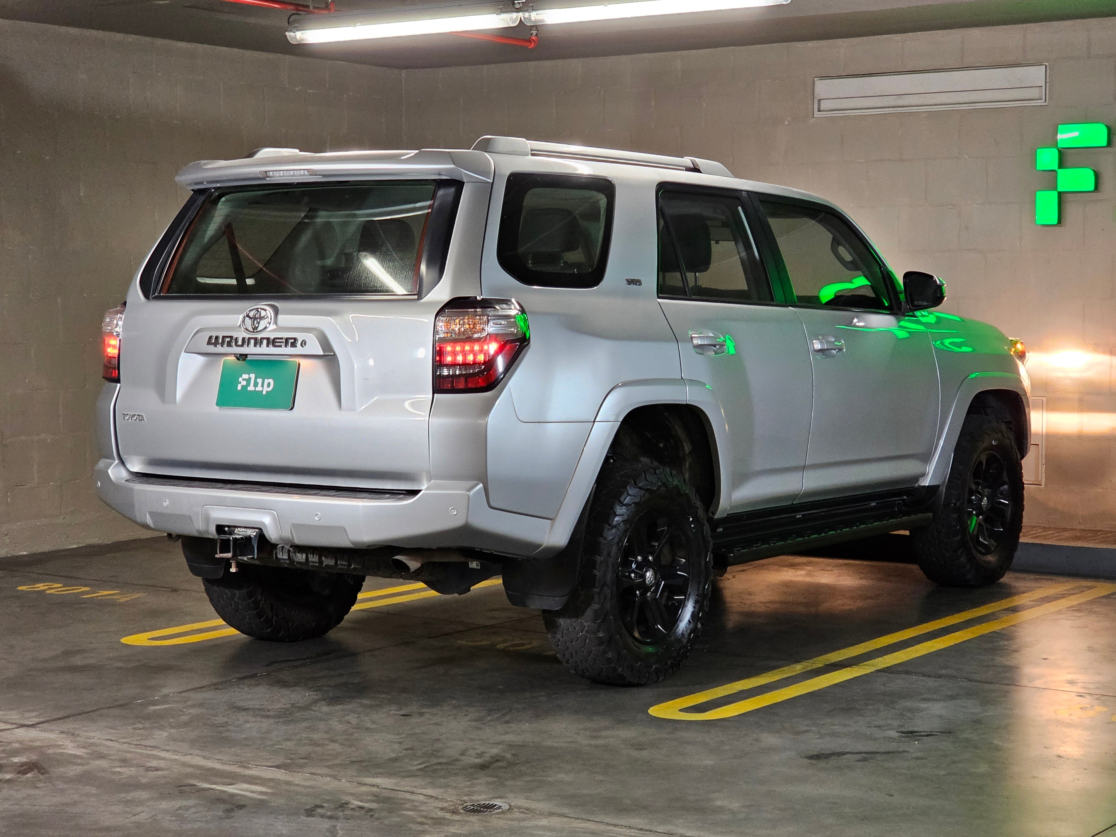 TOYOTA 4RUNNER SR5 2018