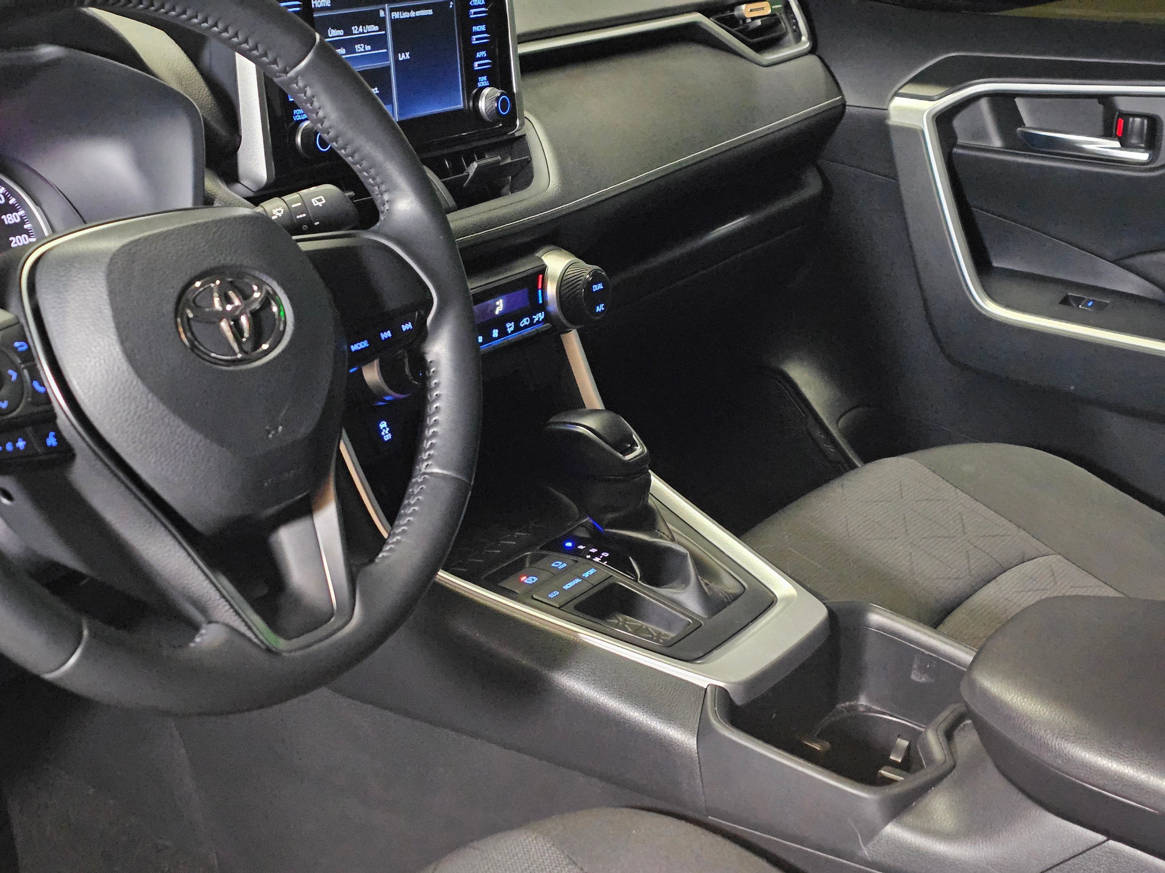 Toyota RAV4 Xle 2.0 2022