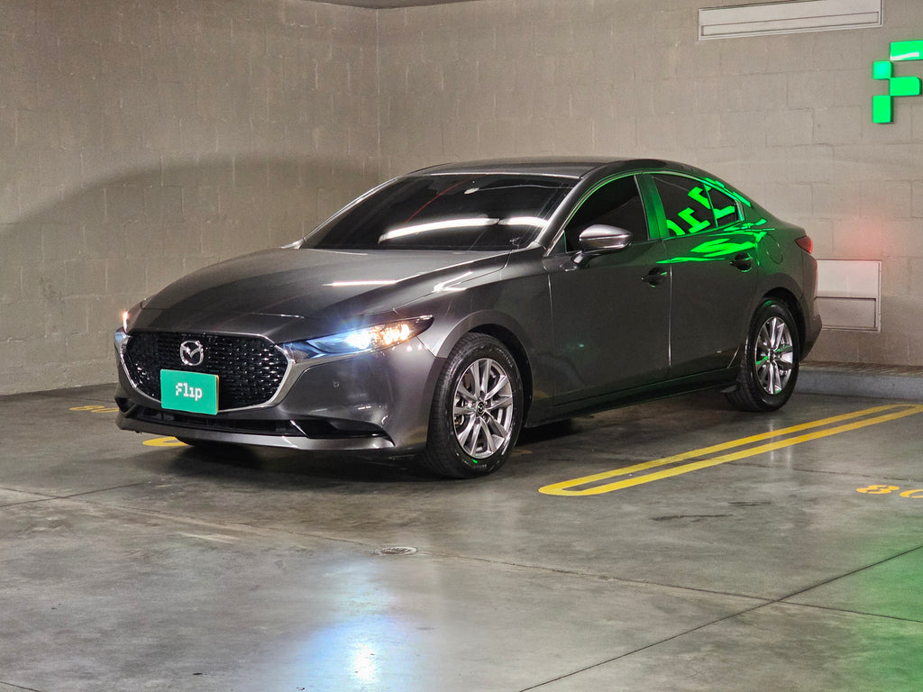 Mazda 3 touring 2.0 Híbrido 2023