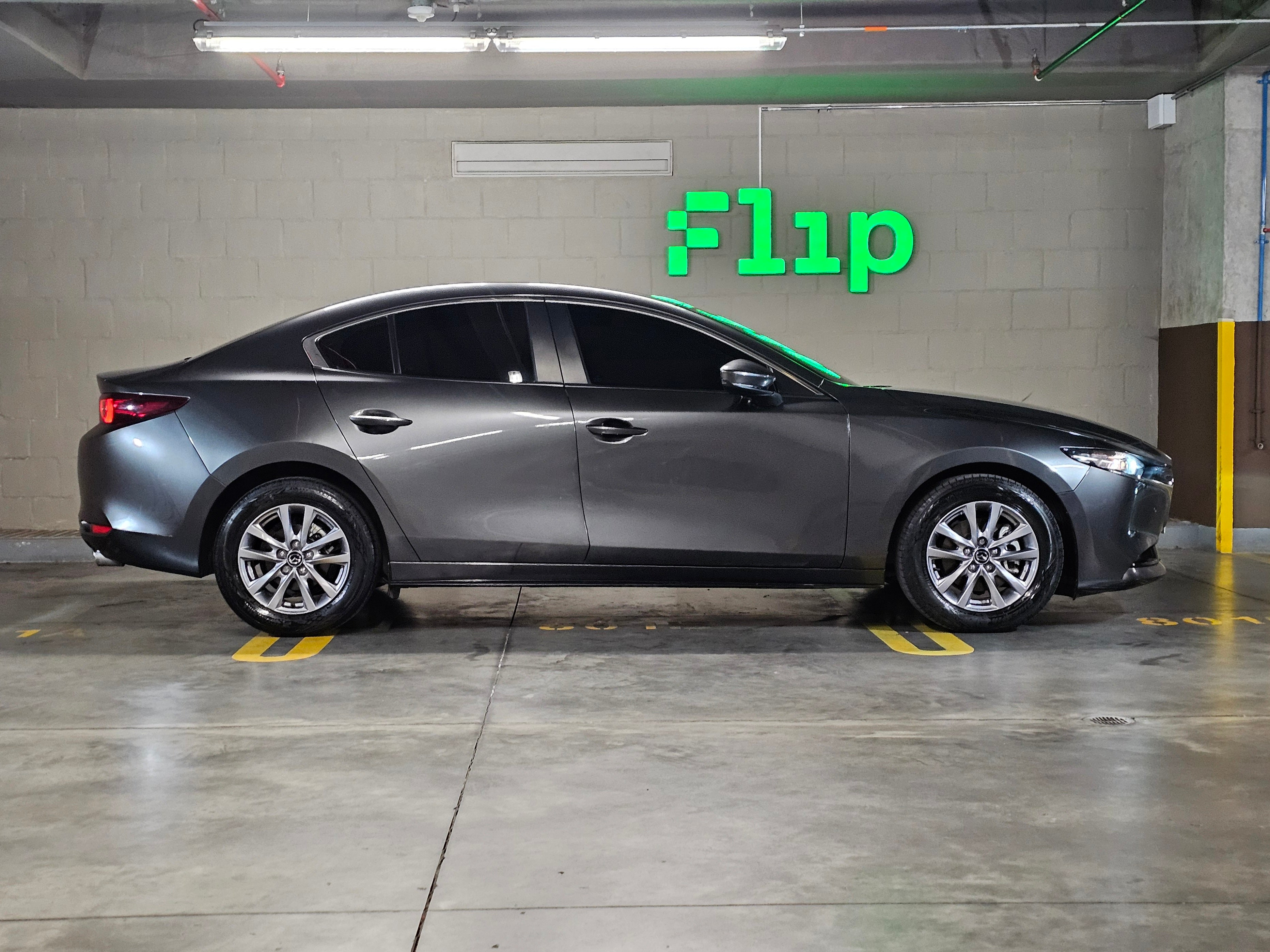 Mazda 3 touring 2.0 Híbrido 2023