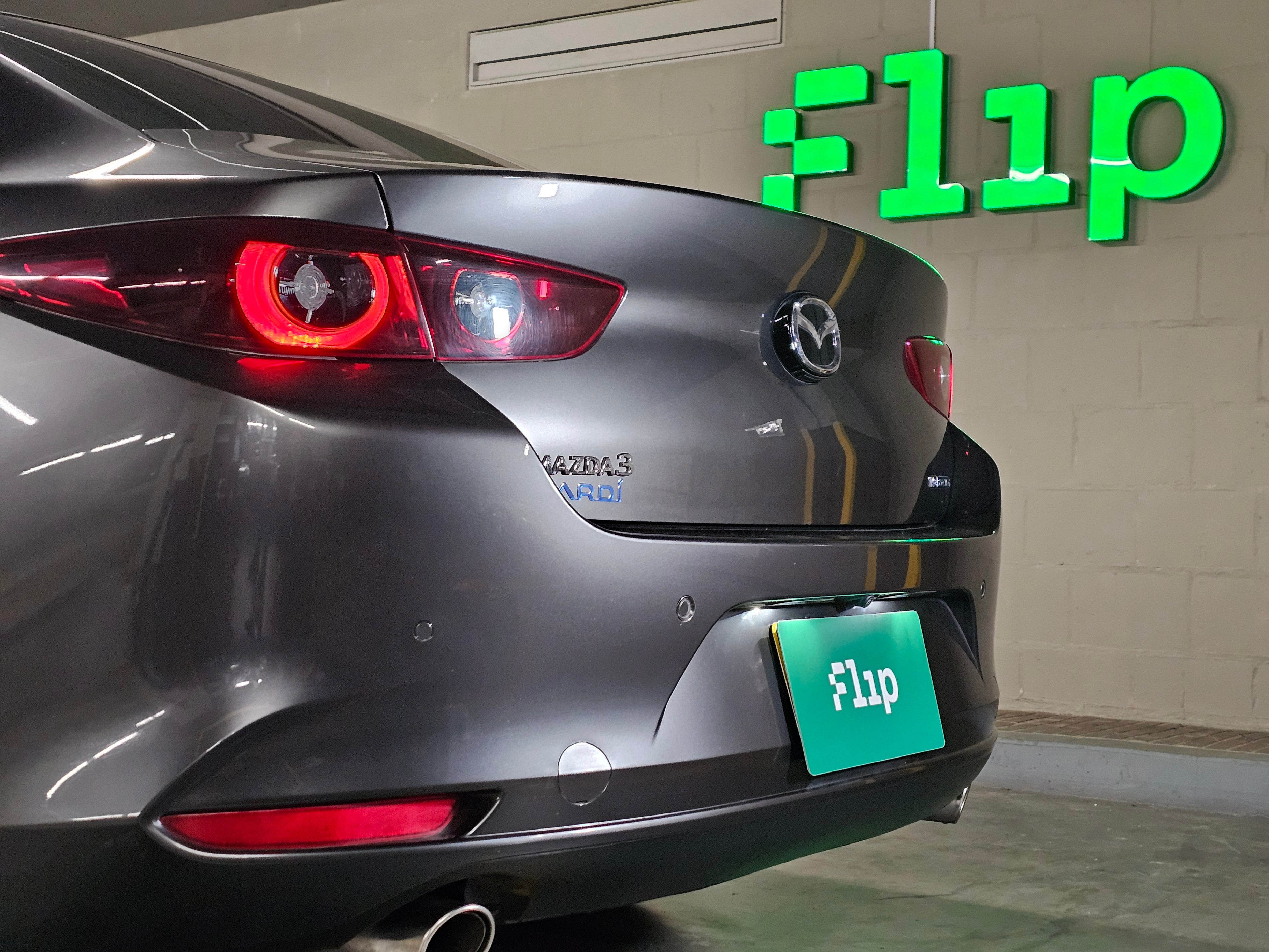 Mazda 3 touring 2.0 Híbrido 2023