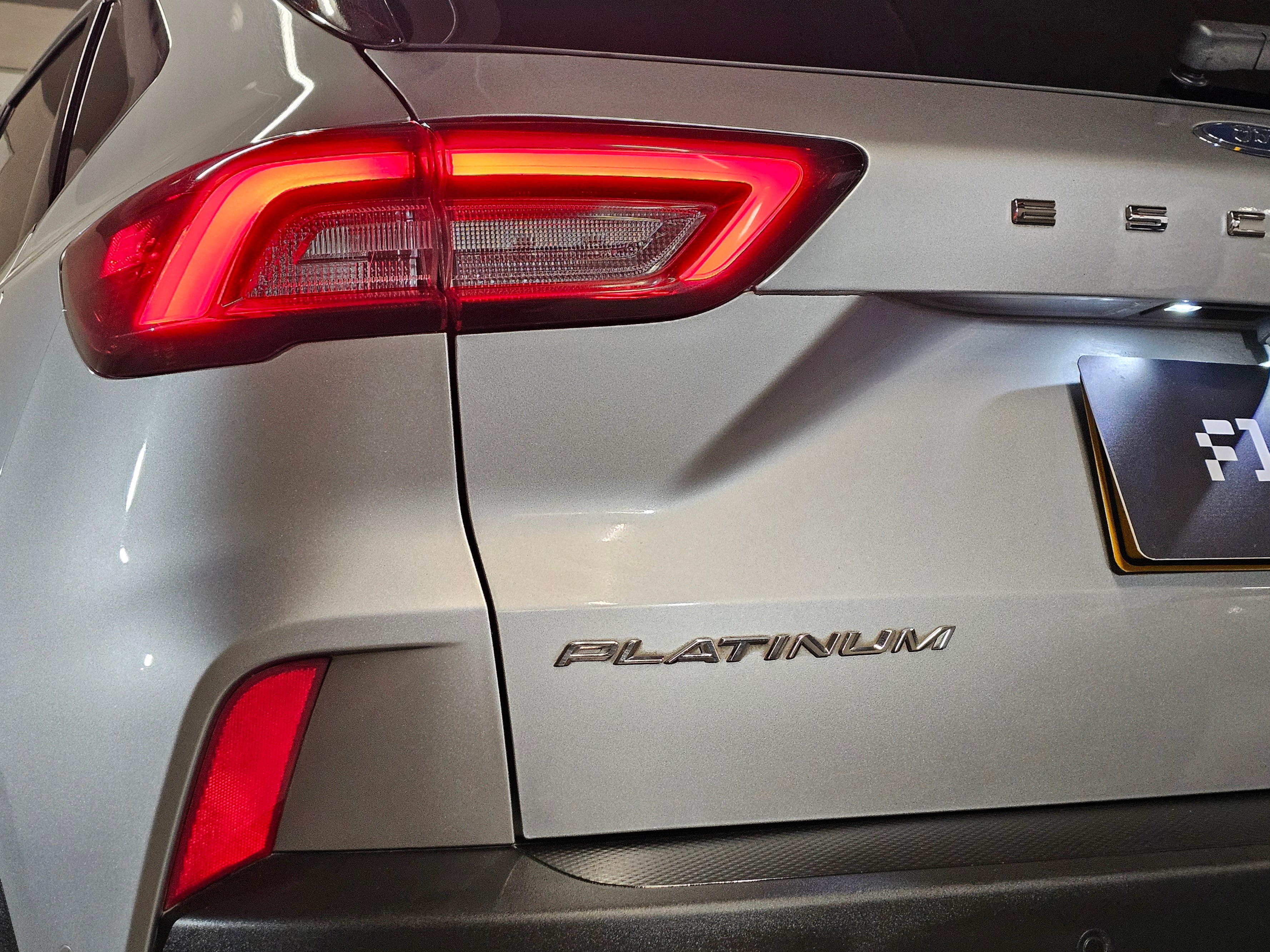 Ford Escape 2.5 Platinum Hibrida 2023