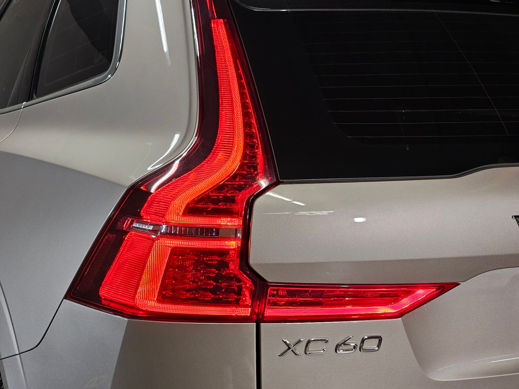 Volvo Xc60 2.0 T8 Plus Awd Recharge 2024