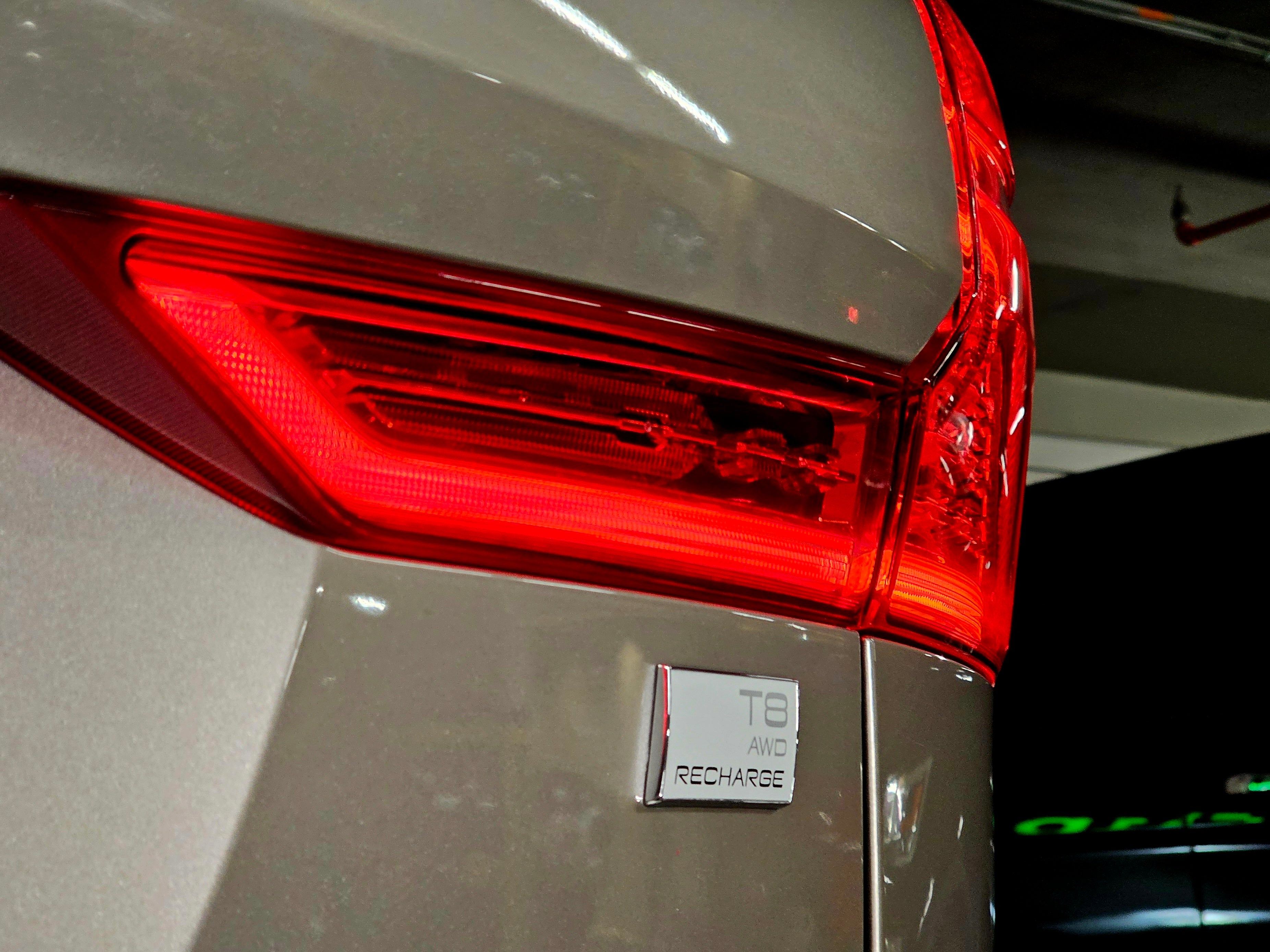 Volvo Xc60 2.0 T8 Plus Awd Recharge 2024