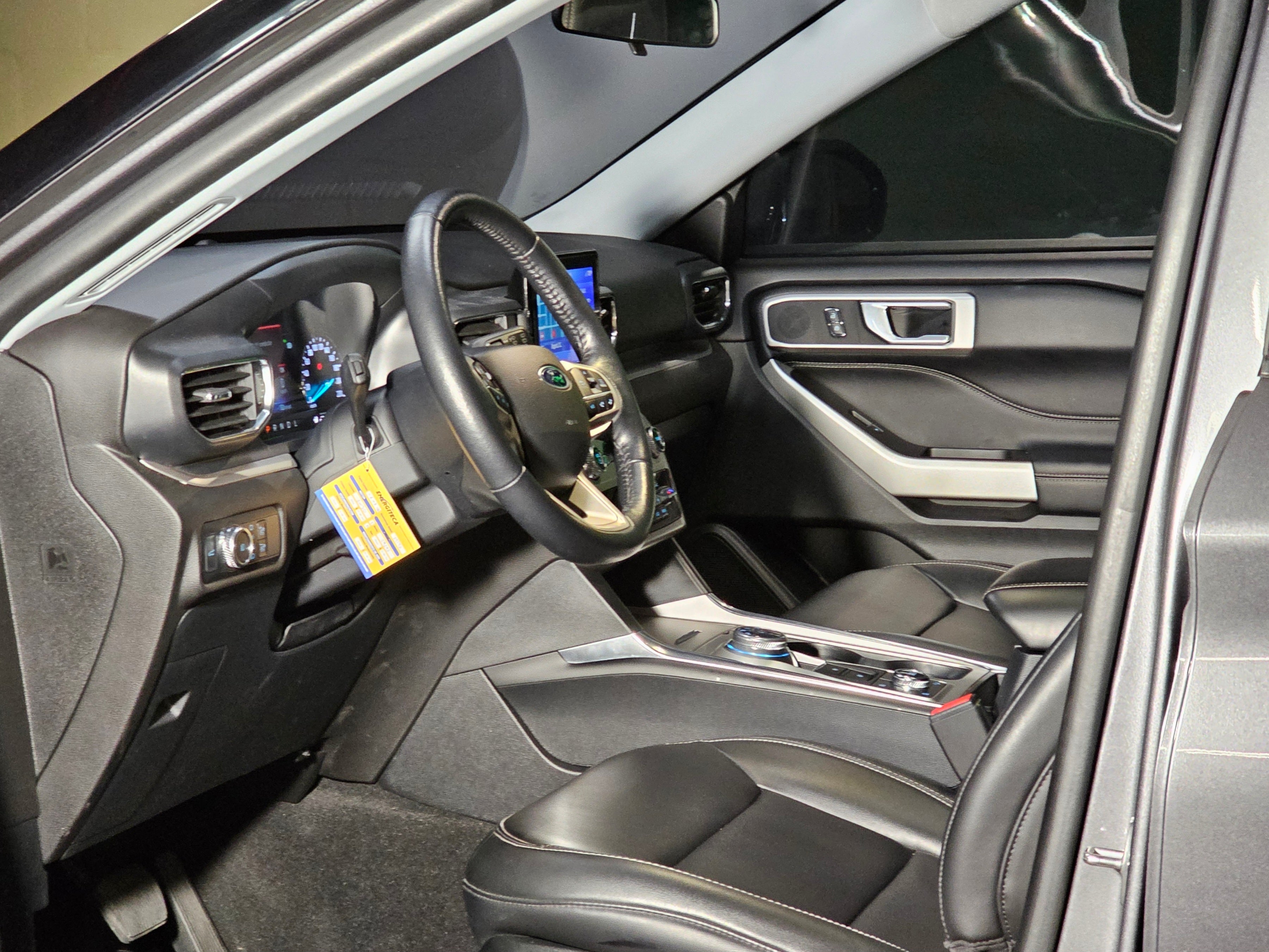 Ford Explorer XLT 2022