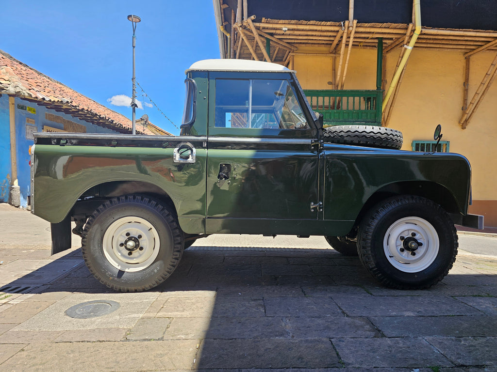 Land Rover  Santana 1969