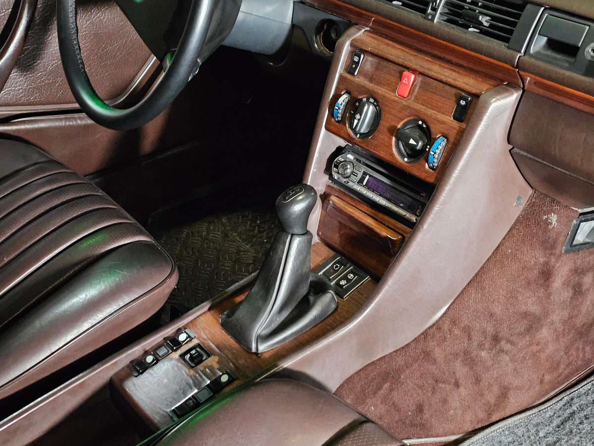 Mercedes Benz 230 E 1985