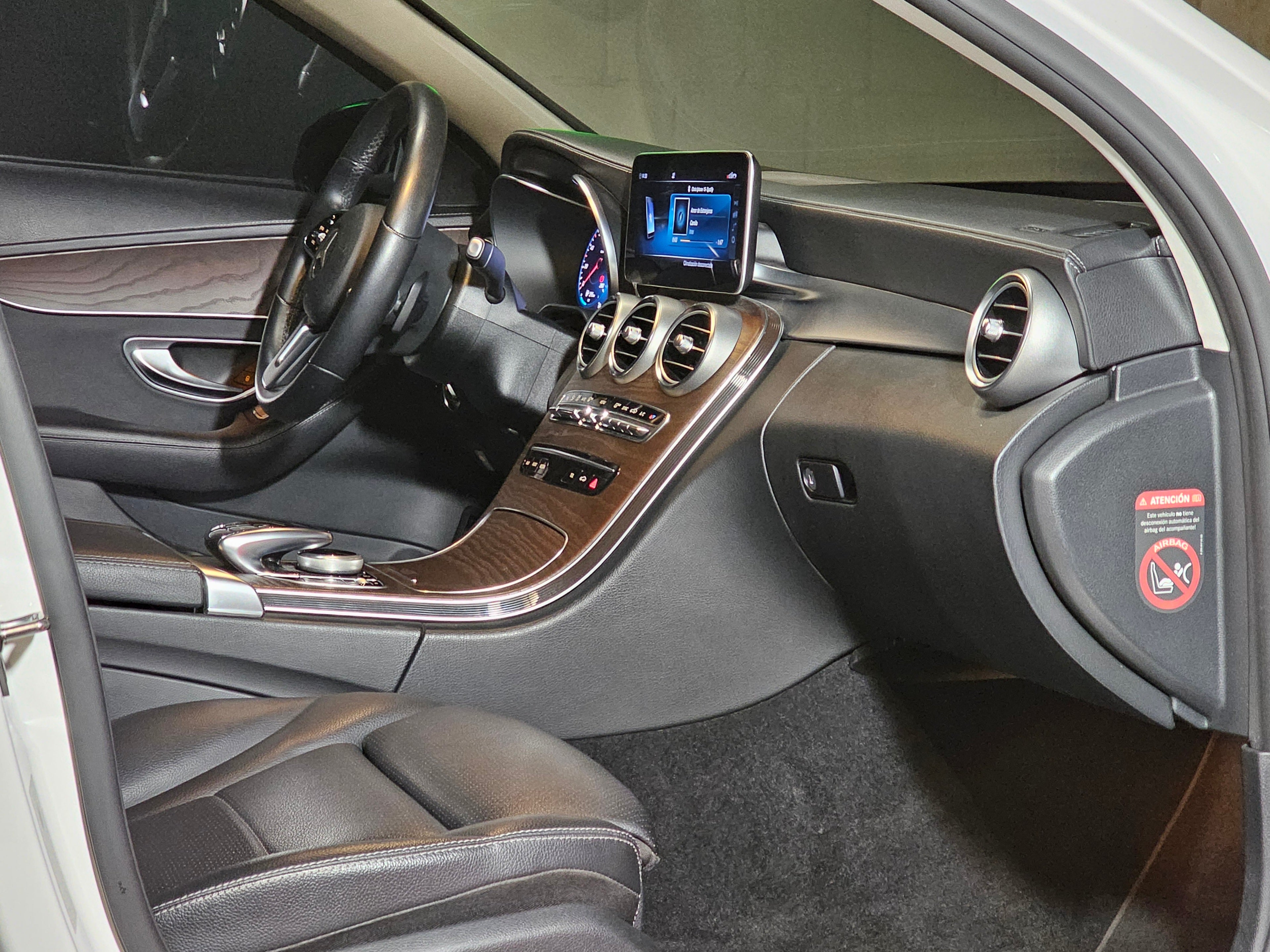 Mercedes-Benz C 200 2020 - Grupo Flip