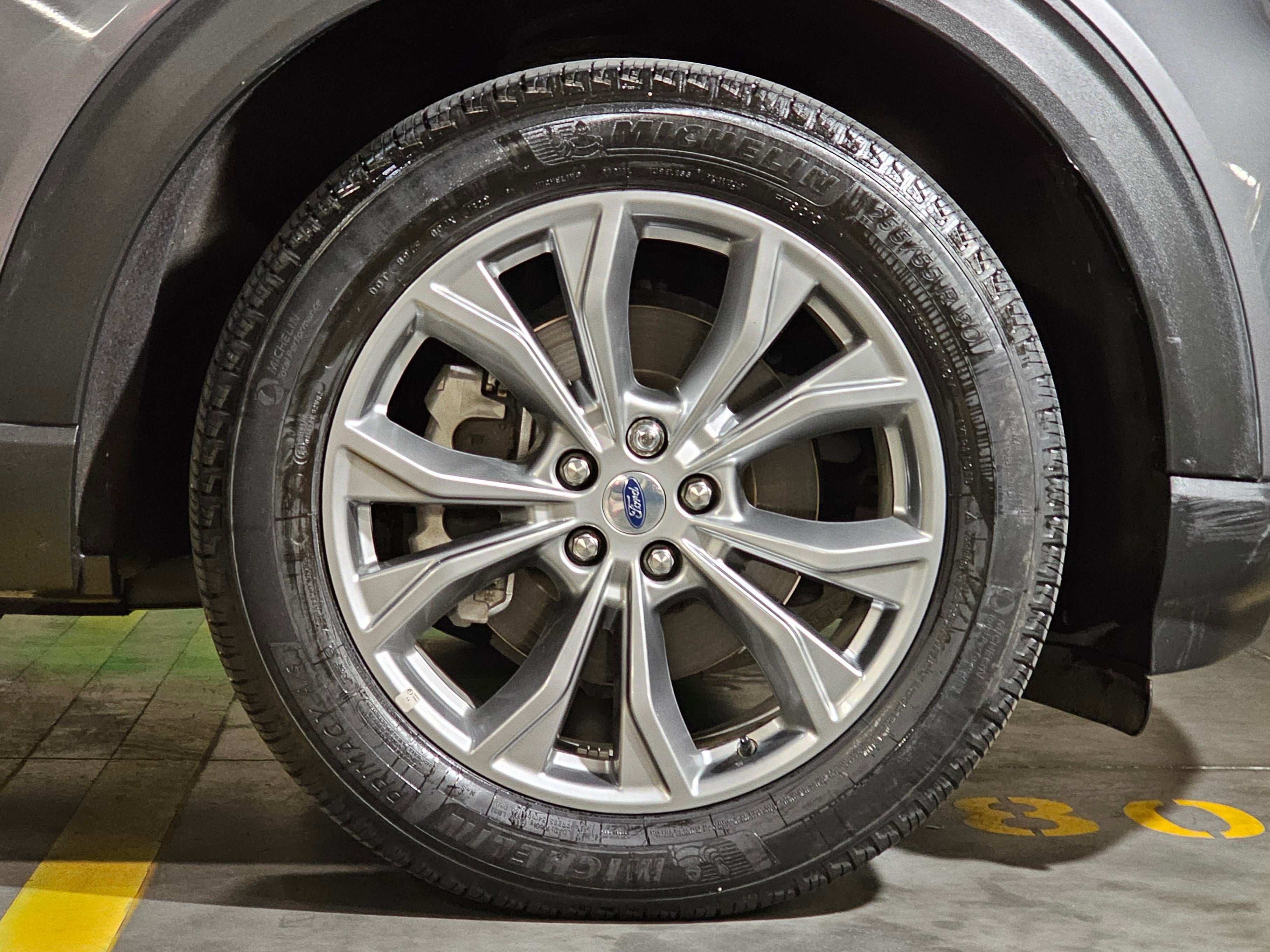Ford Explorer XLT 2022
