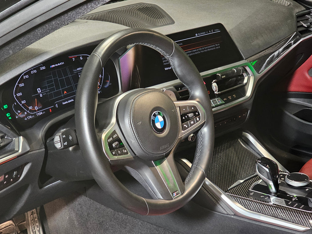 BMW M440i - interior