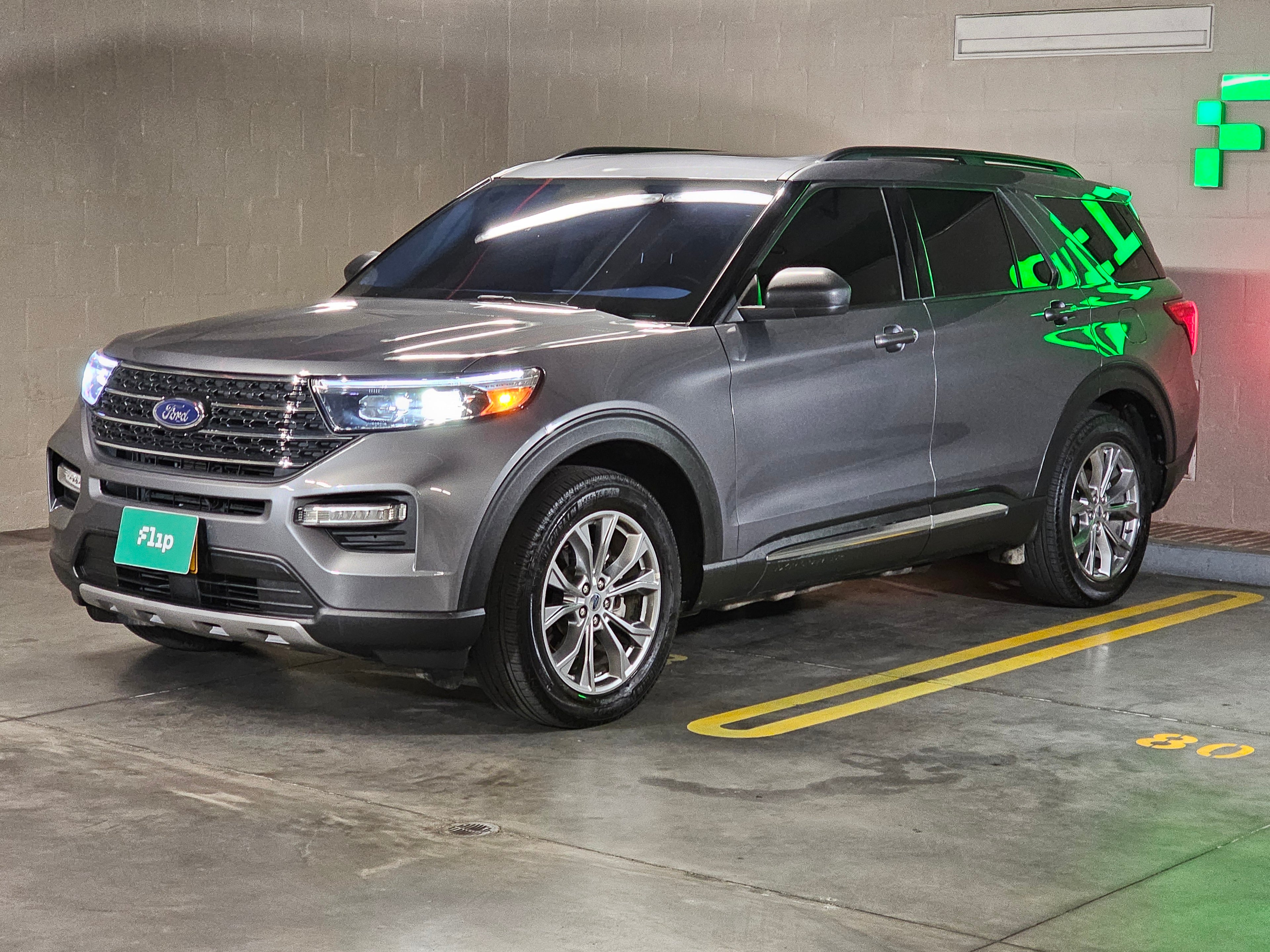 Ford Explorer XLT 2022