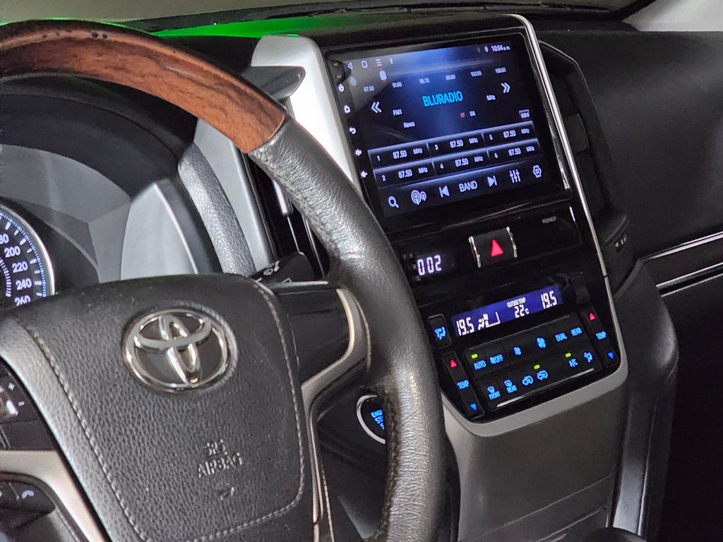 Toyota Land Cruiser V8 2018