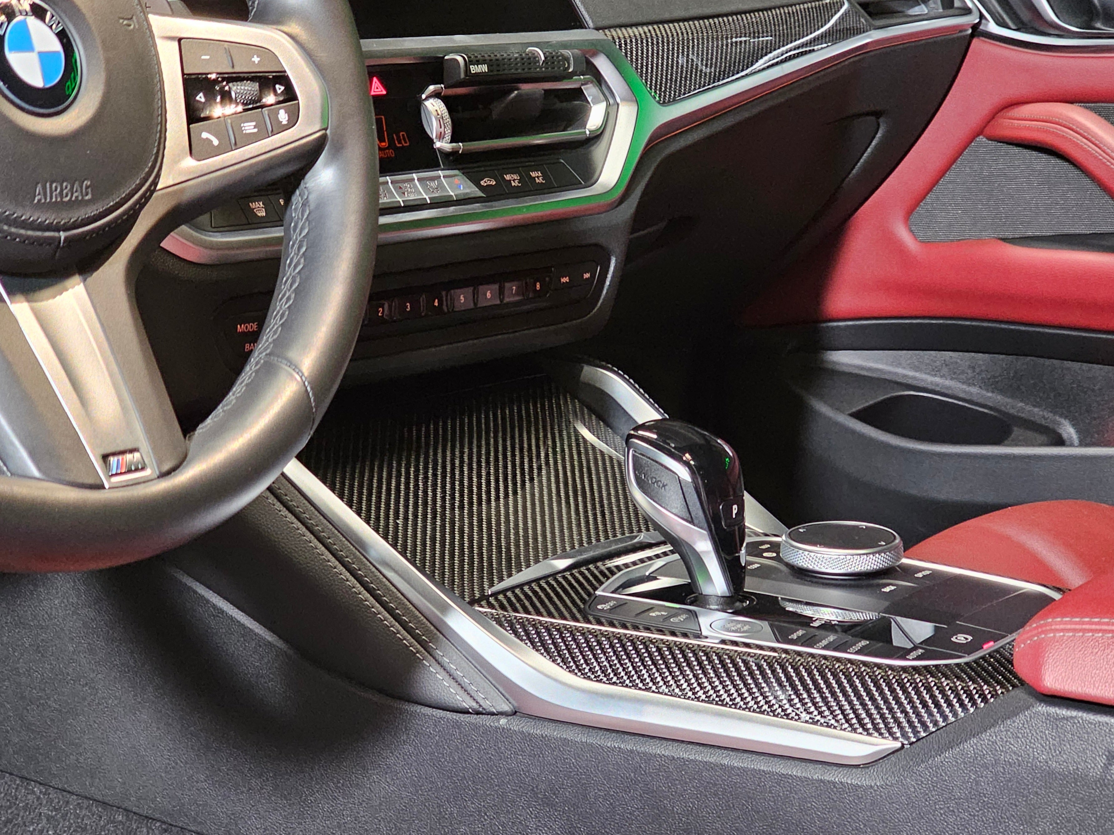 BMW M440i - interior