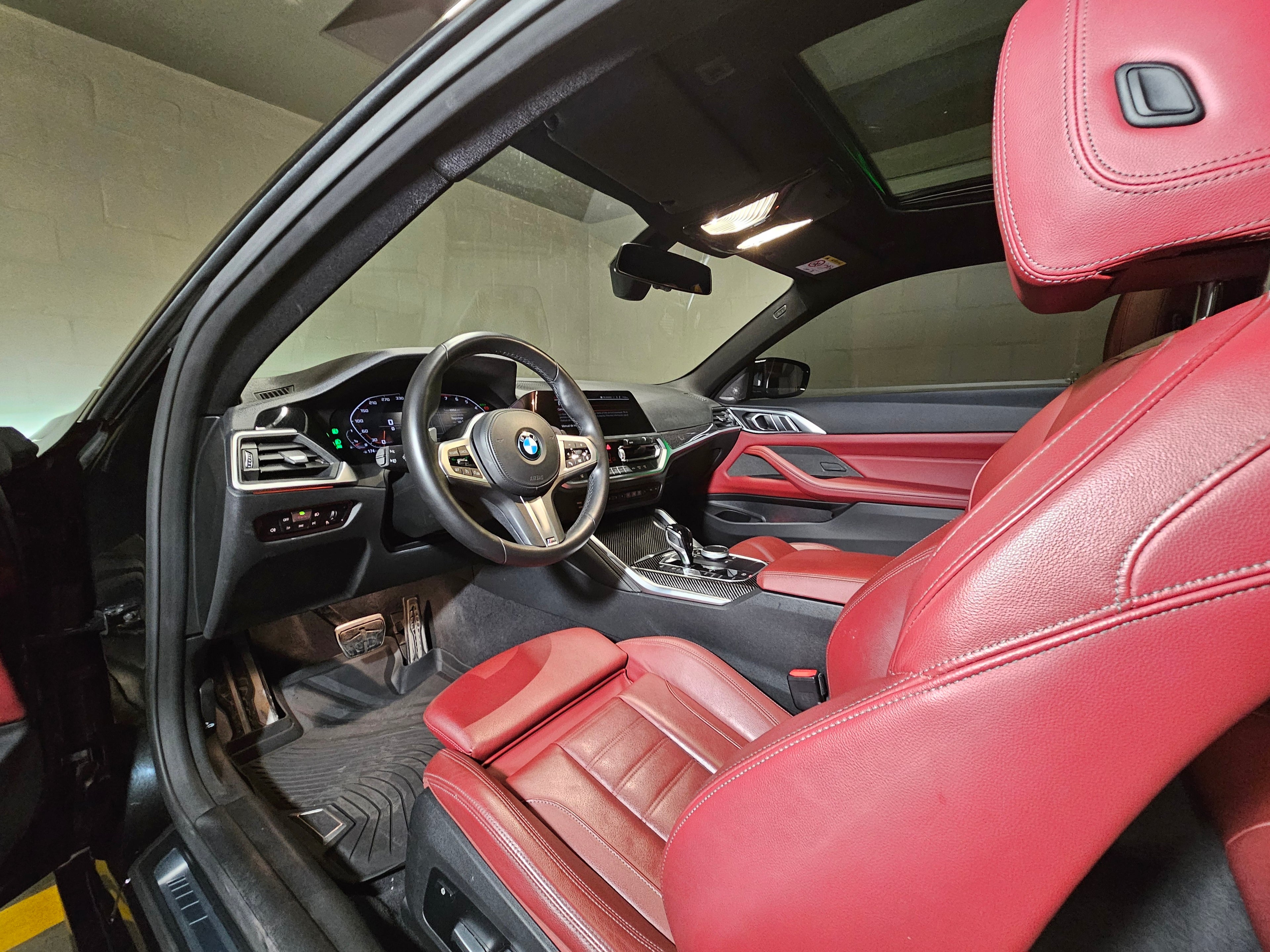 BMW M440i - interior
