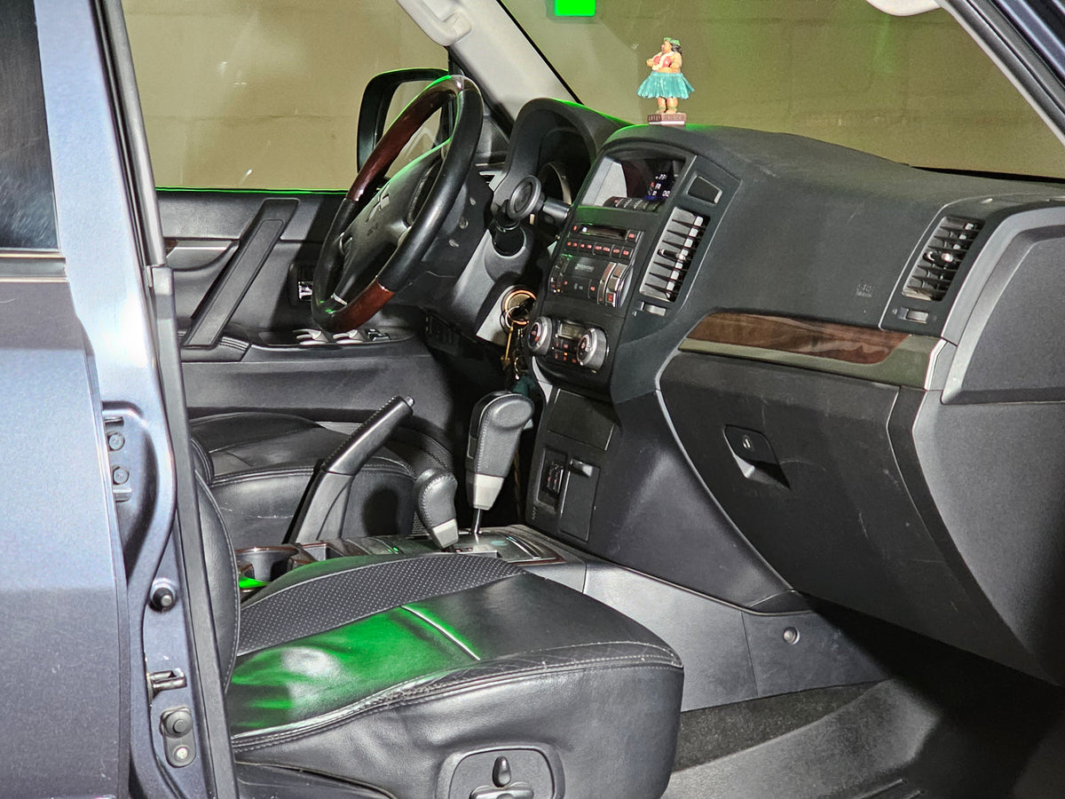 Mitsubishi Montero 2011