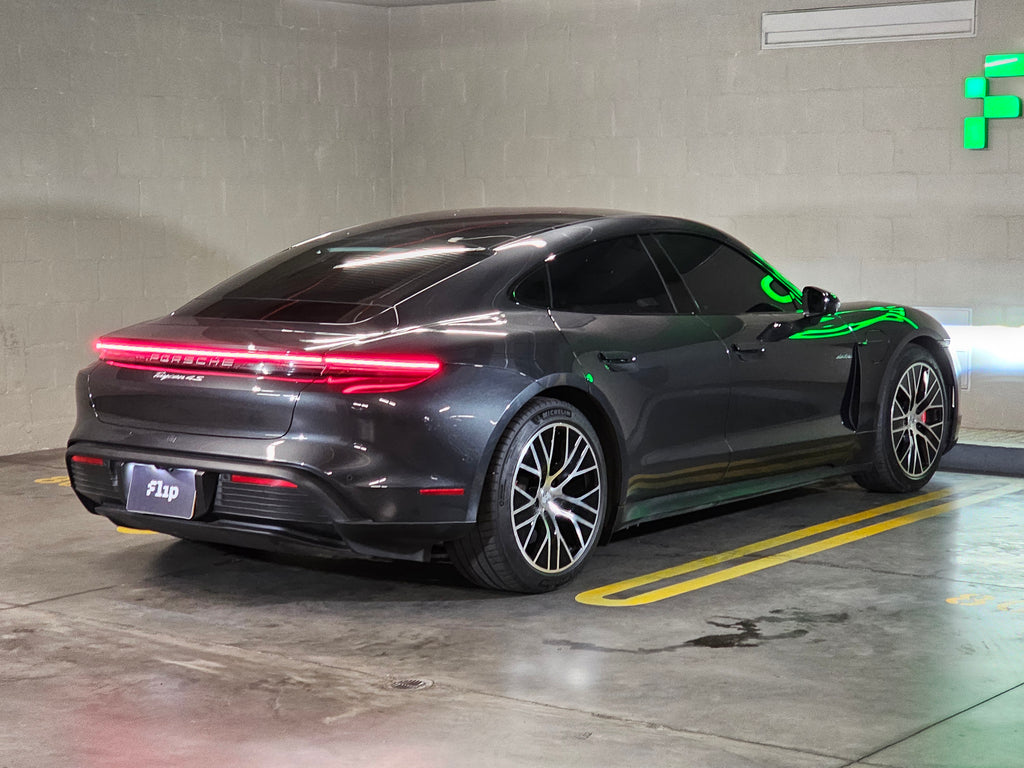 Porsche Taycan 4S 2025 - lateral