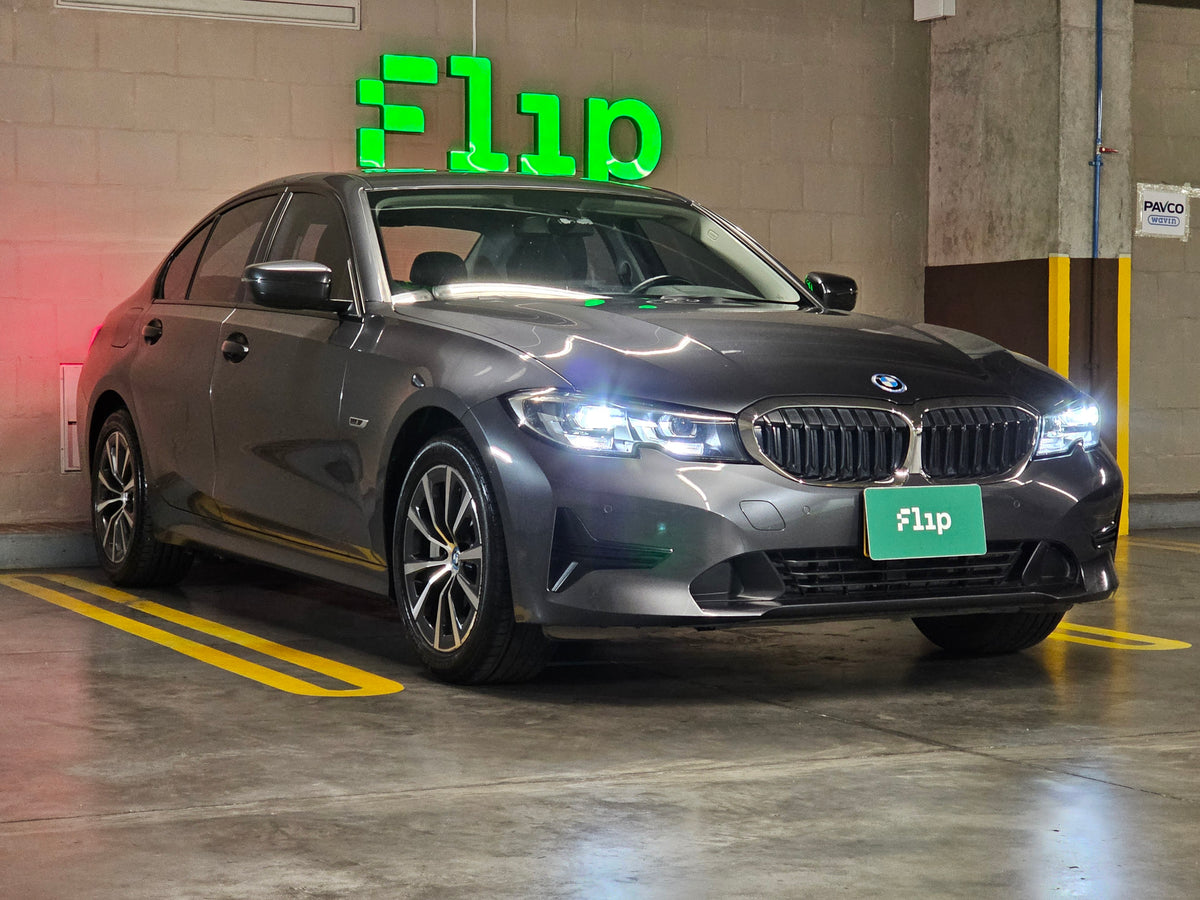 BMW 330e 2022