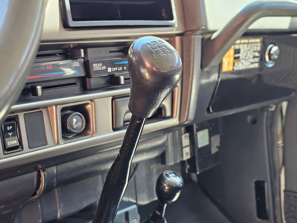 Toyota Land Cruiser FJ62 1989