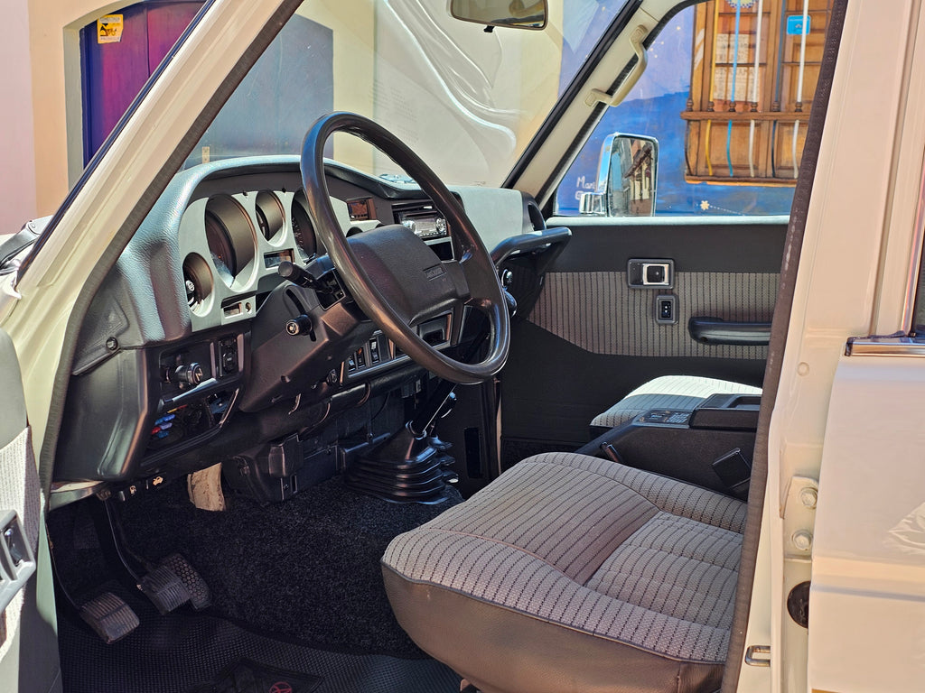 Toyota Land Cruiser FJ62 1989