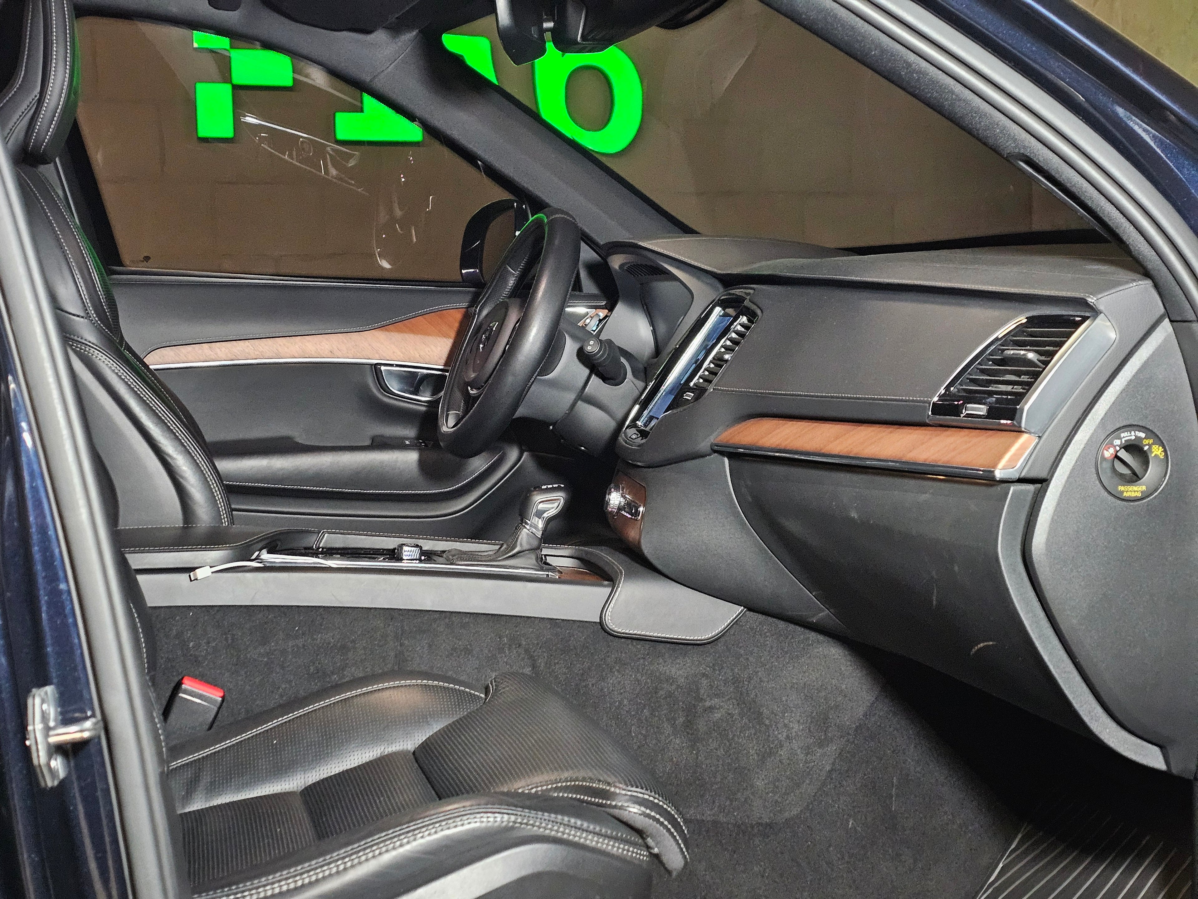 Volvo XC90 T6 AWD 2019