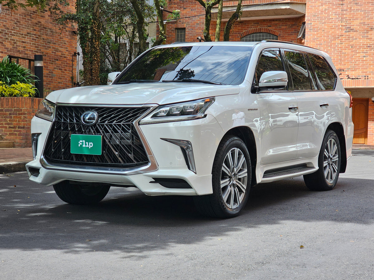 Lexus LX 570 2016 frente