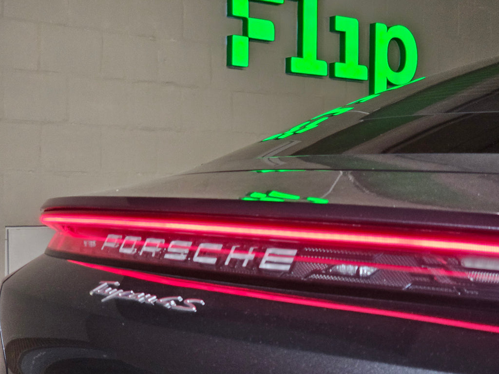 Porsche Taycan 4S 2025 - detalle