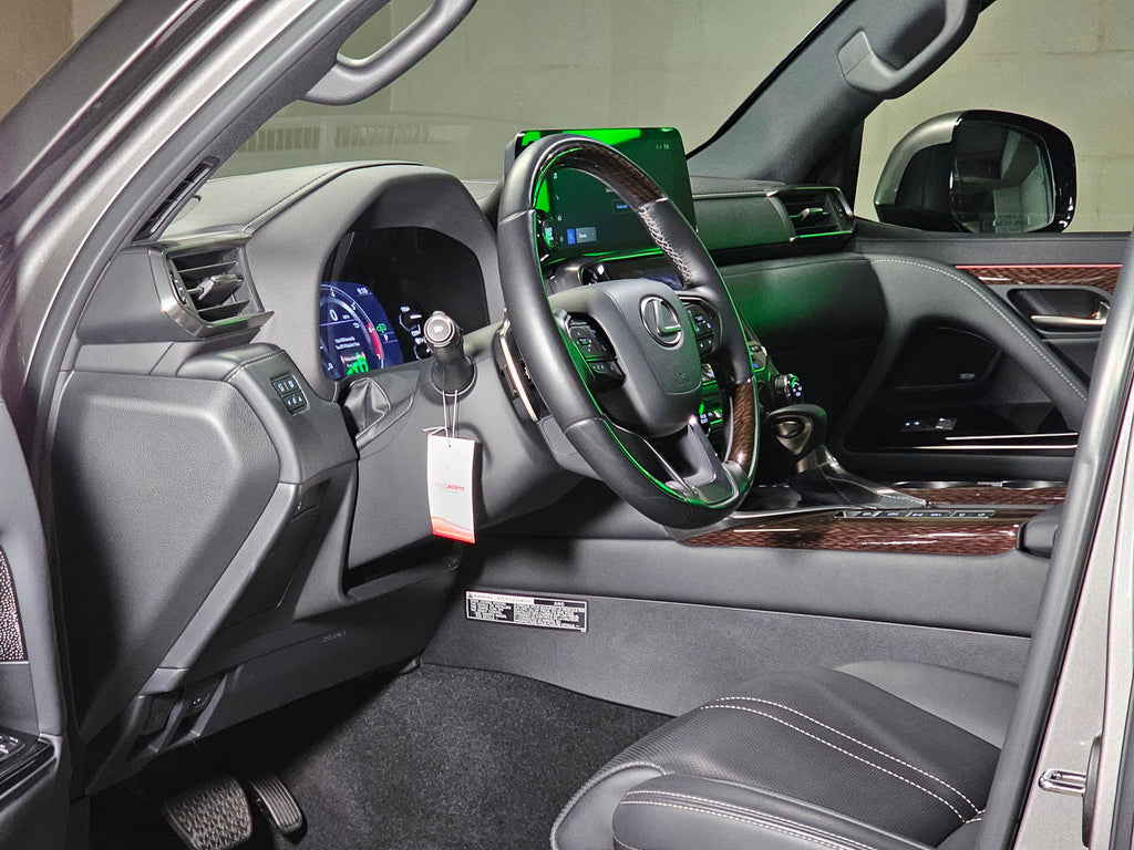 Lexus LX 600 2023