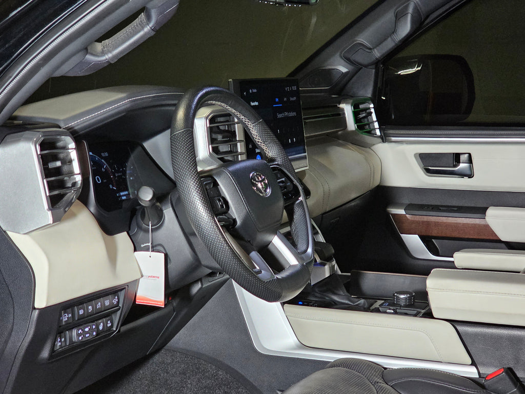 Toyota Sequoia Capstone 2024